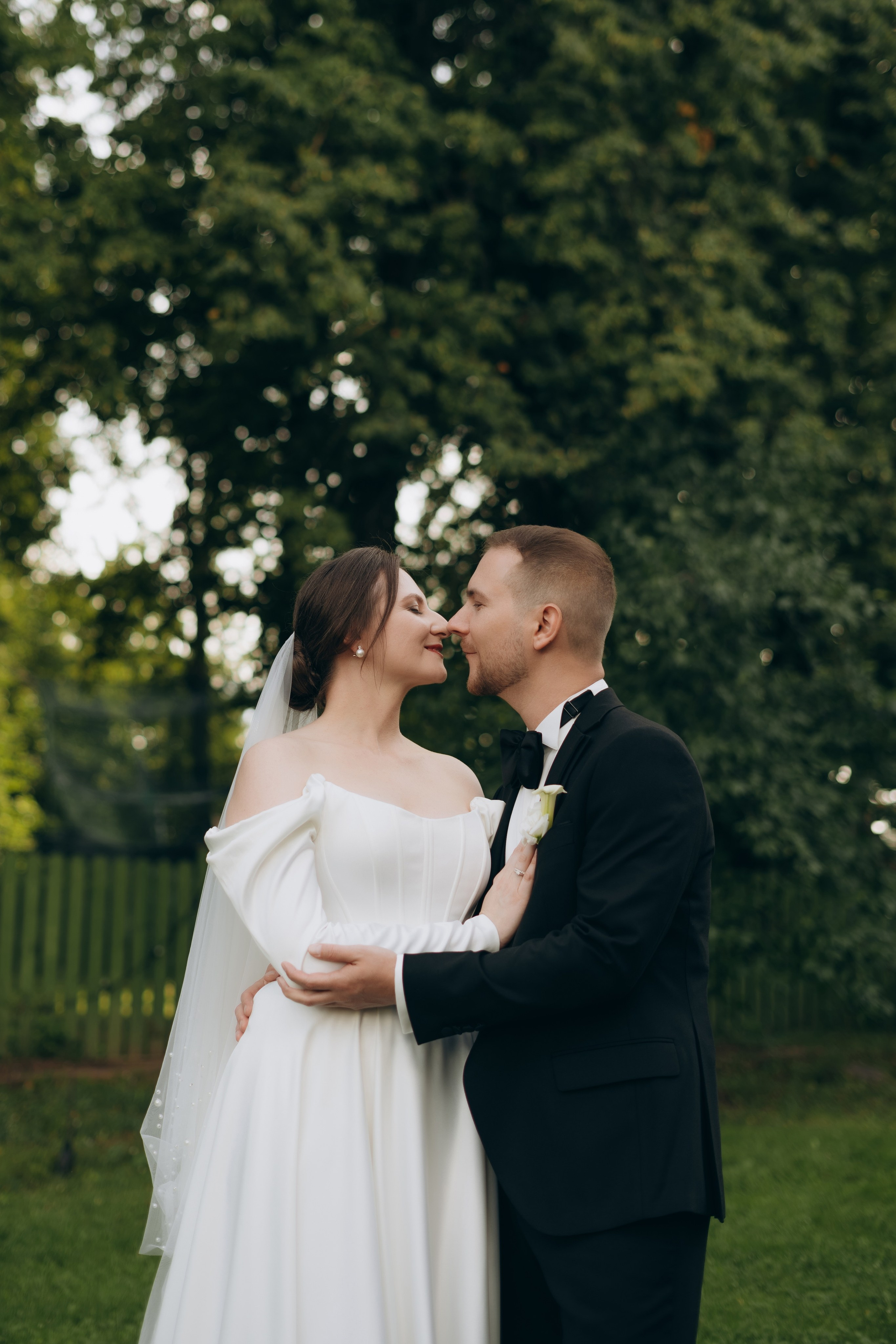 Свадебная фотосессия в Москве / Библиотека-читальня им. А. С. Пушкина. Фотограф Москва Виктория-Антуанетта