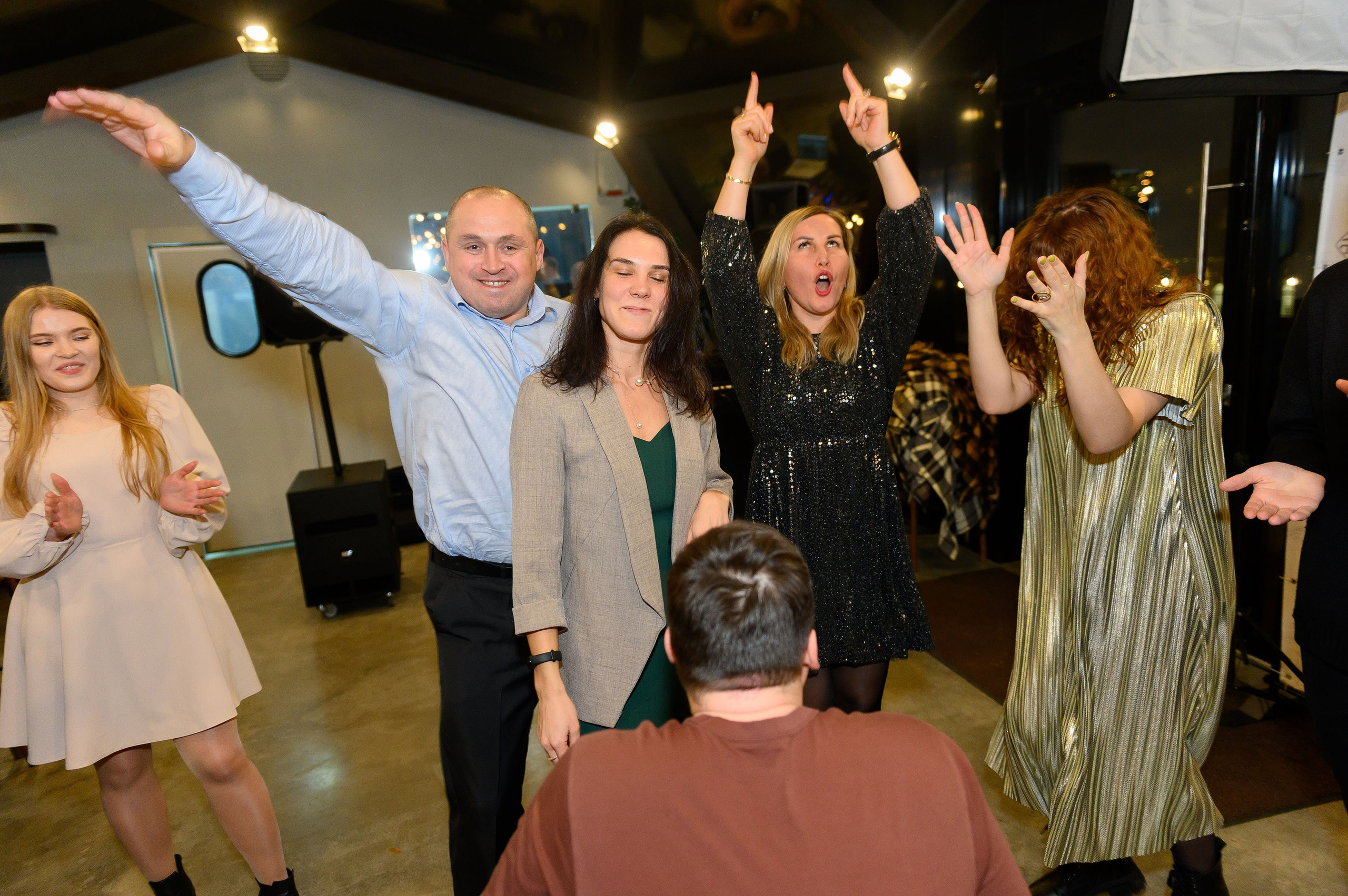 Фотосъемка новогоднего корпоратива. Семейный и свадебный фотограф в Санкт-Петербурге Гришин Юрий