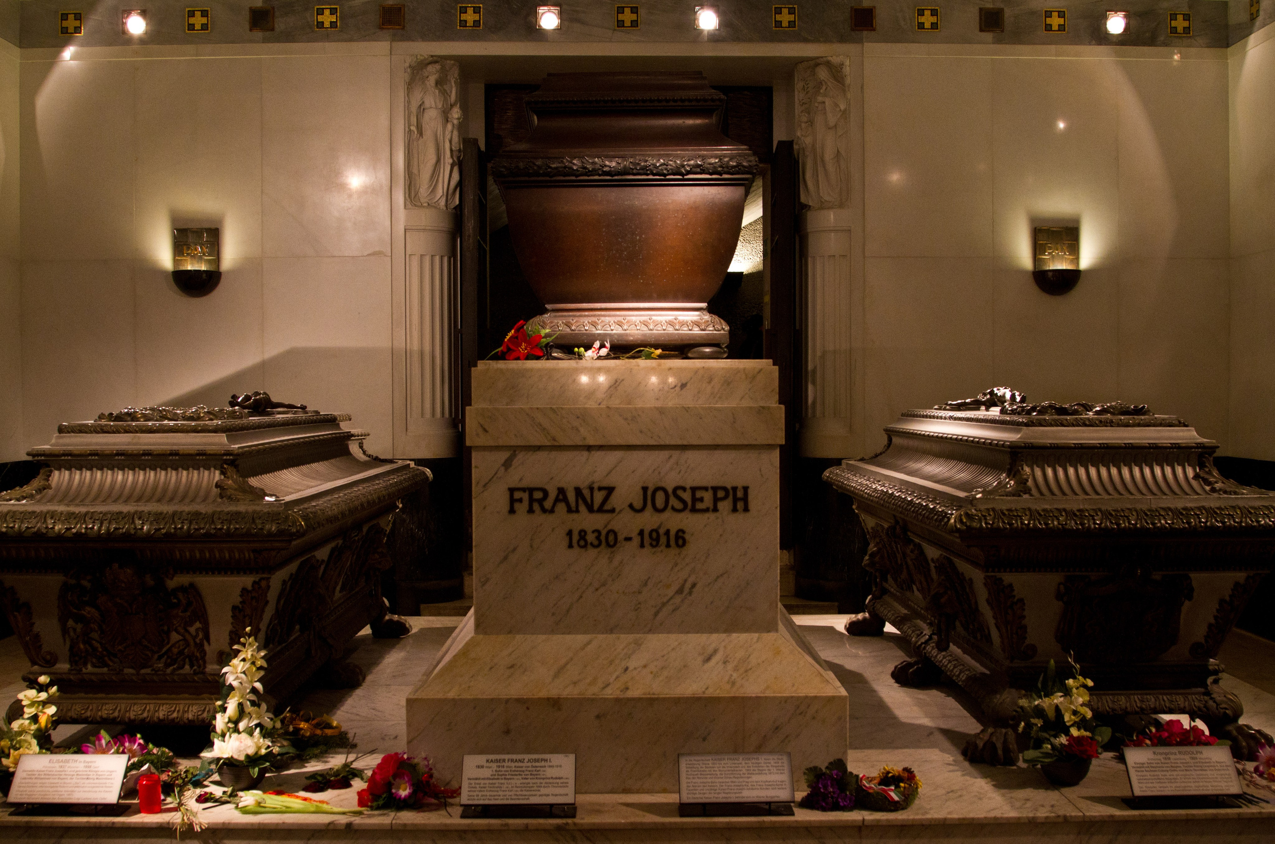 Австрия: Венский Хофбург. Дарья Письменюк / Darya Leitstern — фотограф, музыкант, журналист, путешественник