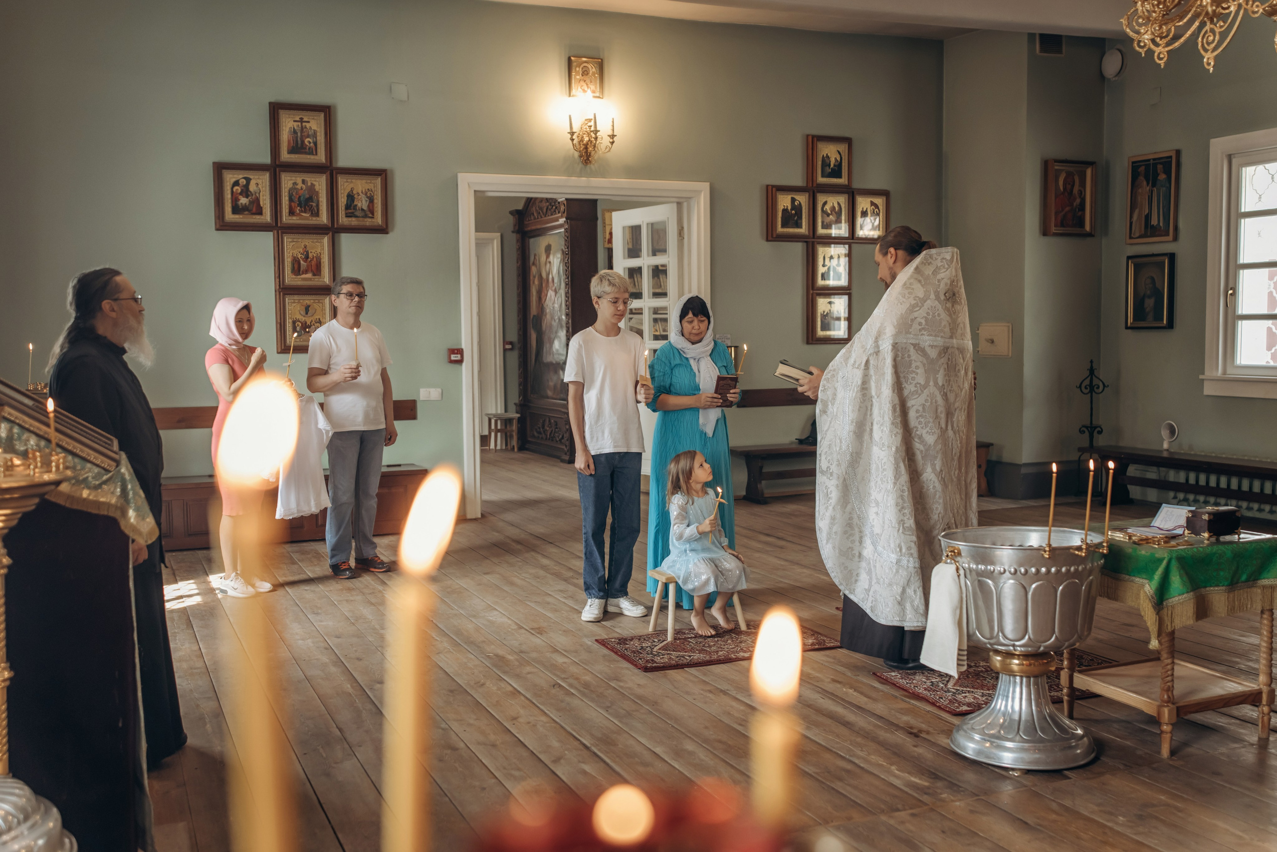 Крещение Василисы. Фотограф на крещении и венчании Елена Плинер, Псков и Псковская область