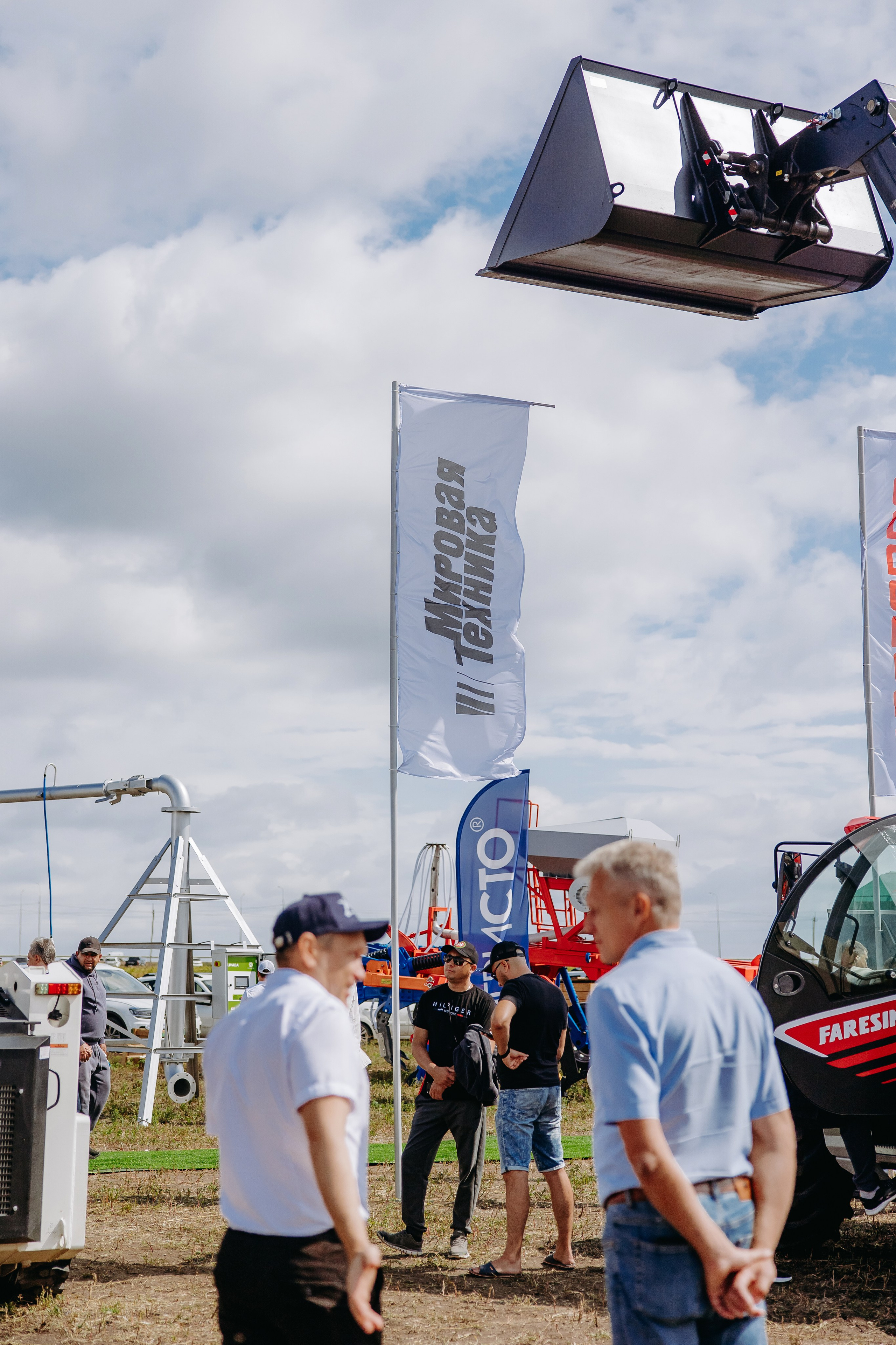 Мировая Техника — День поля. Фотограф в Саратове Александр Кухаренко. И не только в Саратове :)