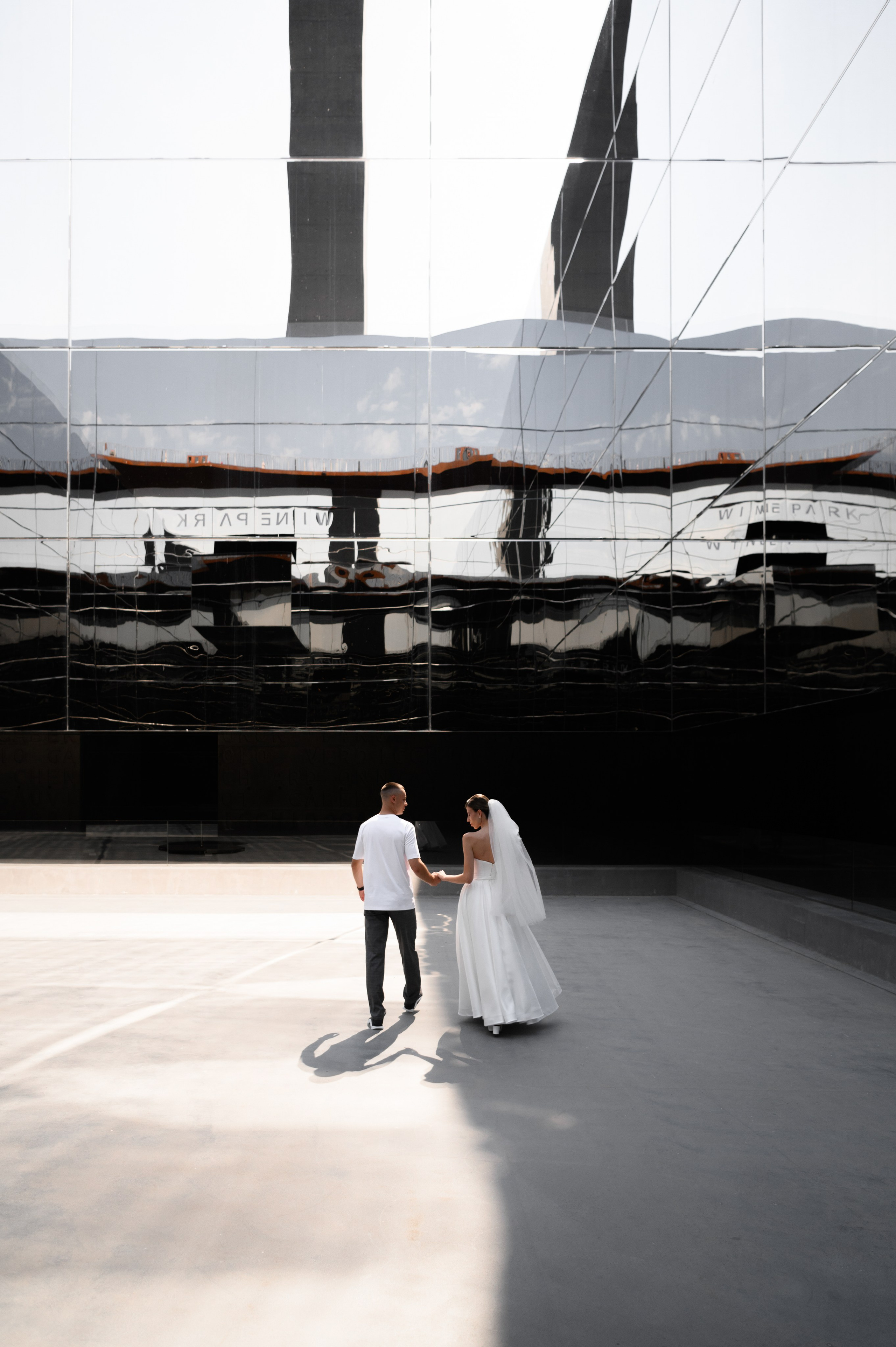 Каролина и Влад (Mriya Wine park). Свадебный фотограф. Крым и дальше!