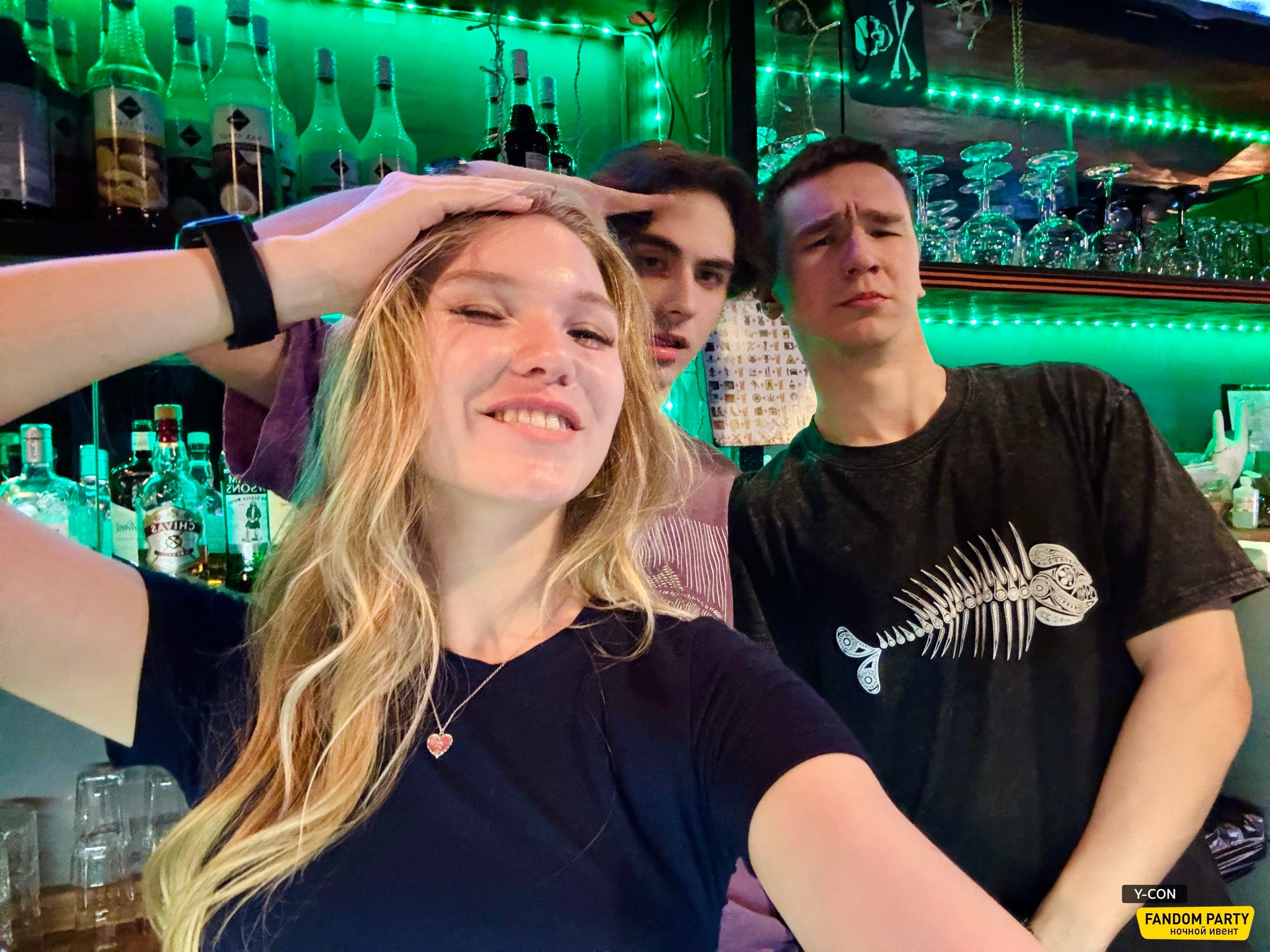 Fandom Party 18+ в Live Star Club 2025. Различные мероприятия и просто фотографии людей