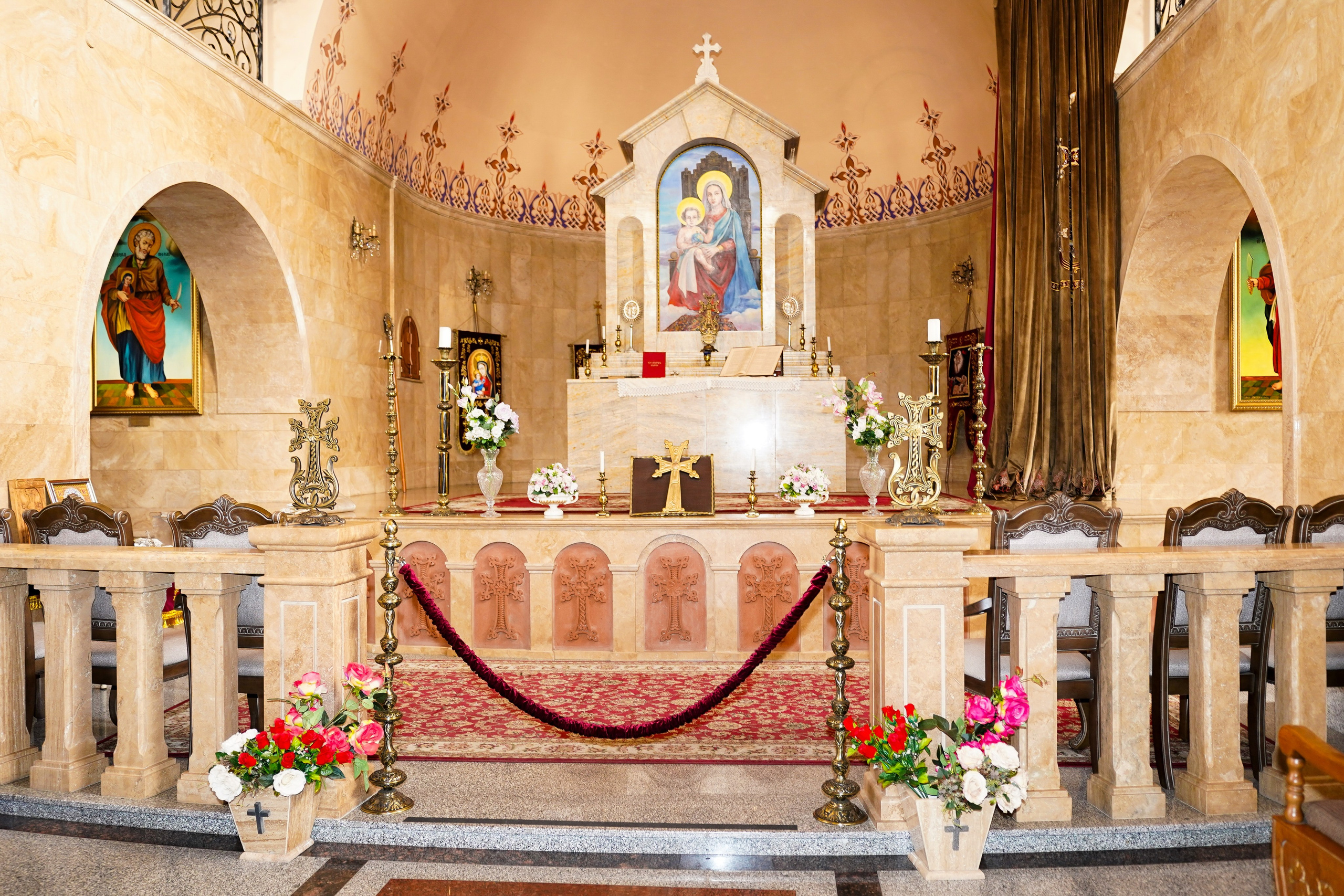 Обряд венчания в Армянской церкви. Фотограф Новороссийск | Геленджик и ЮФО Эльвина Ясинская