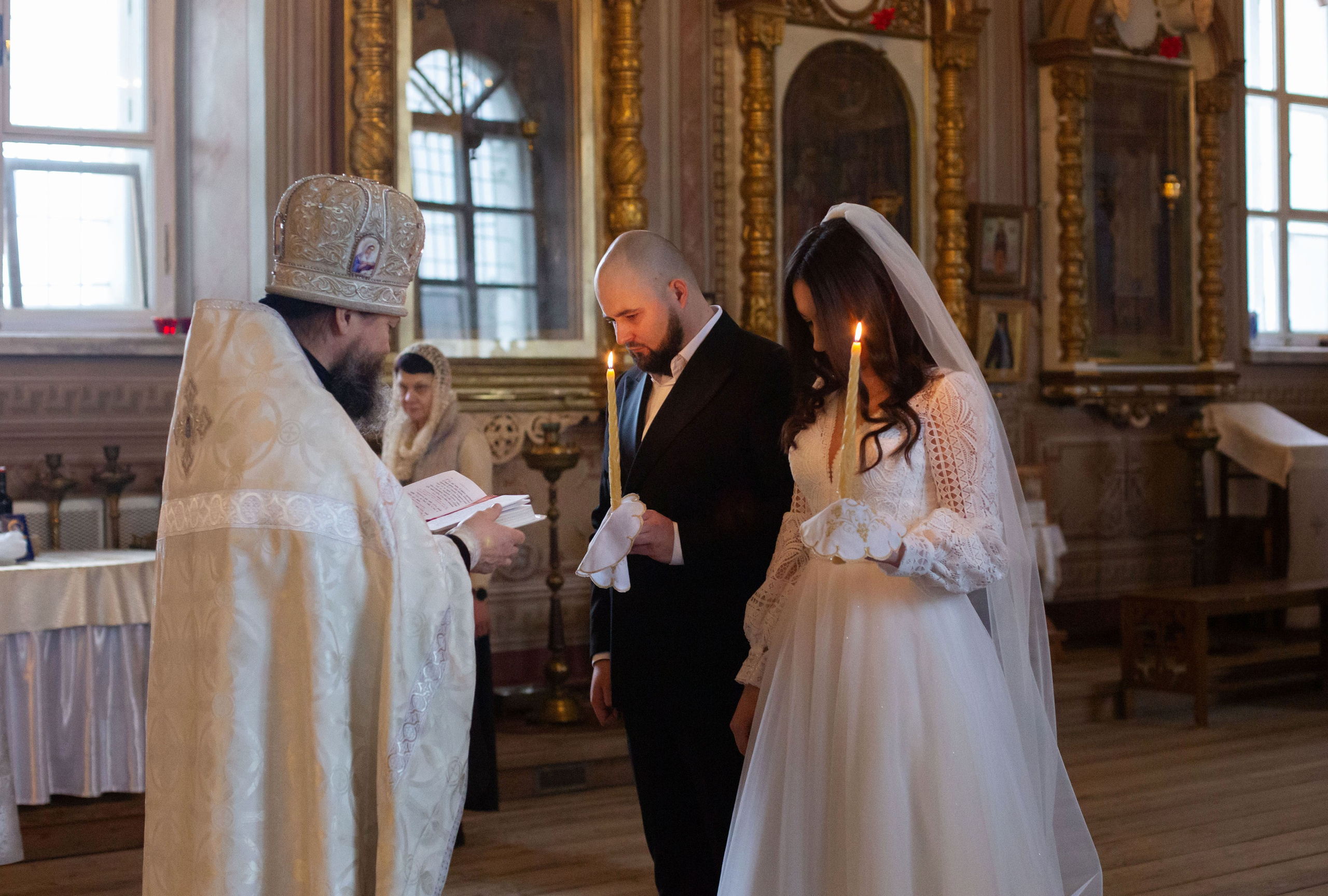 Венчание Дмитрий и Елена Воскресенский храм. Семейный и детский фотограф Анна Петракова