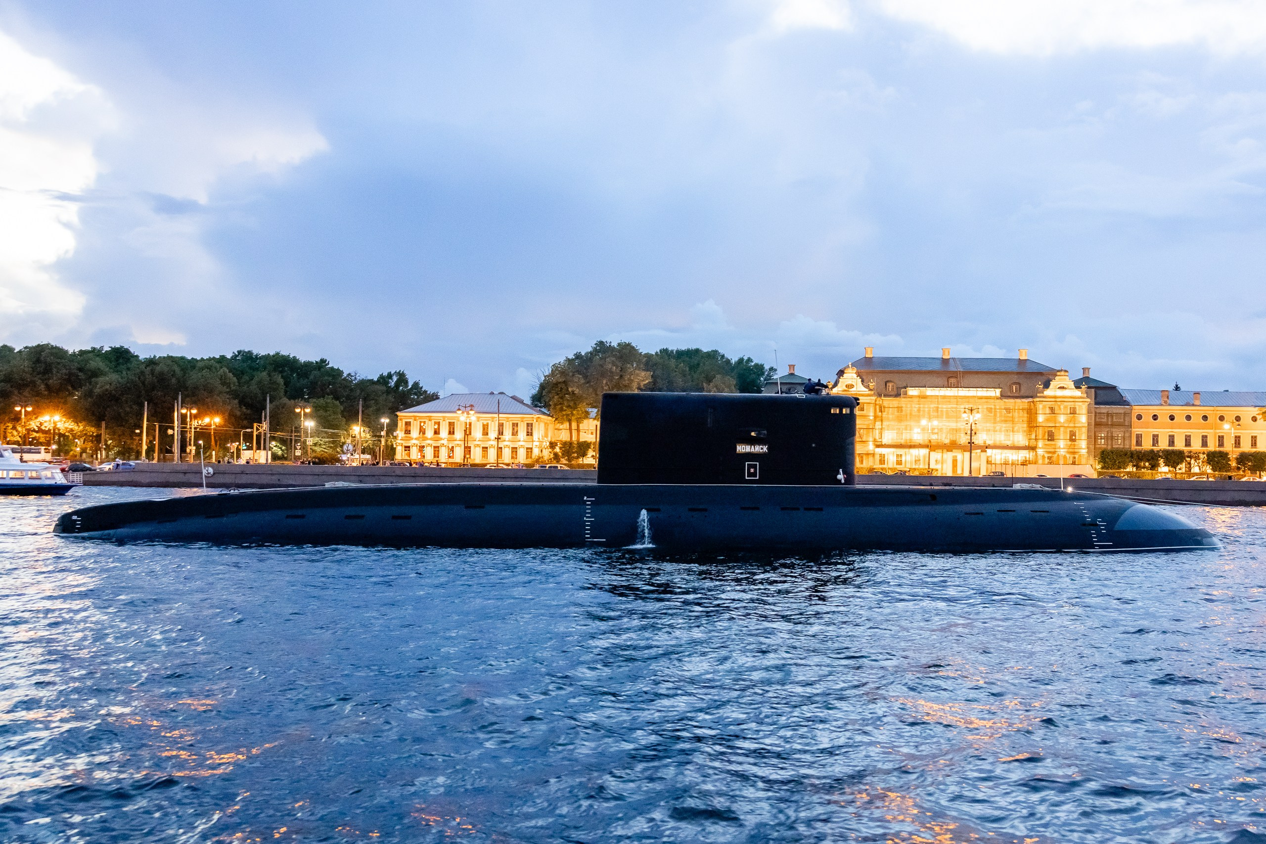 Экскурсия на двухпалубном теплоходе по Неве. Фотограф в Санкт-Петербурге — Сергей Петров