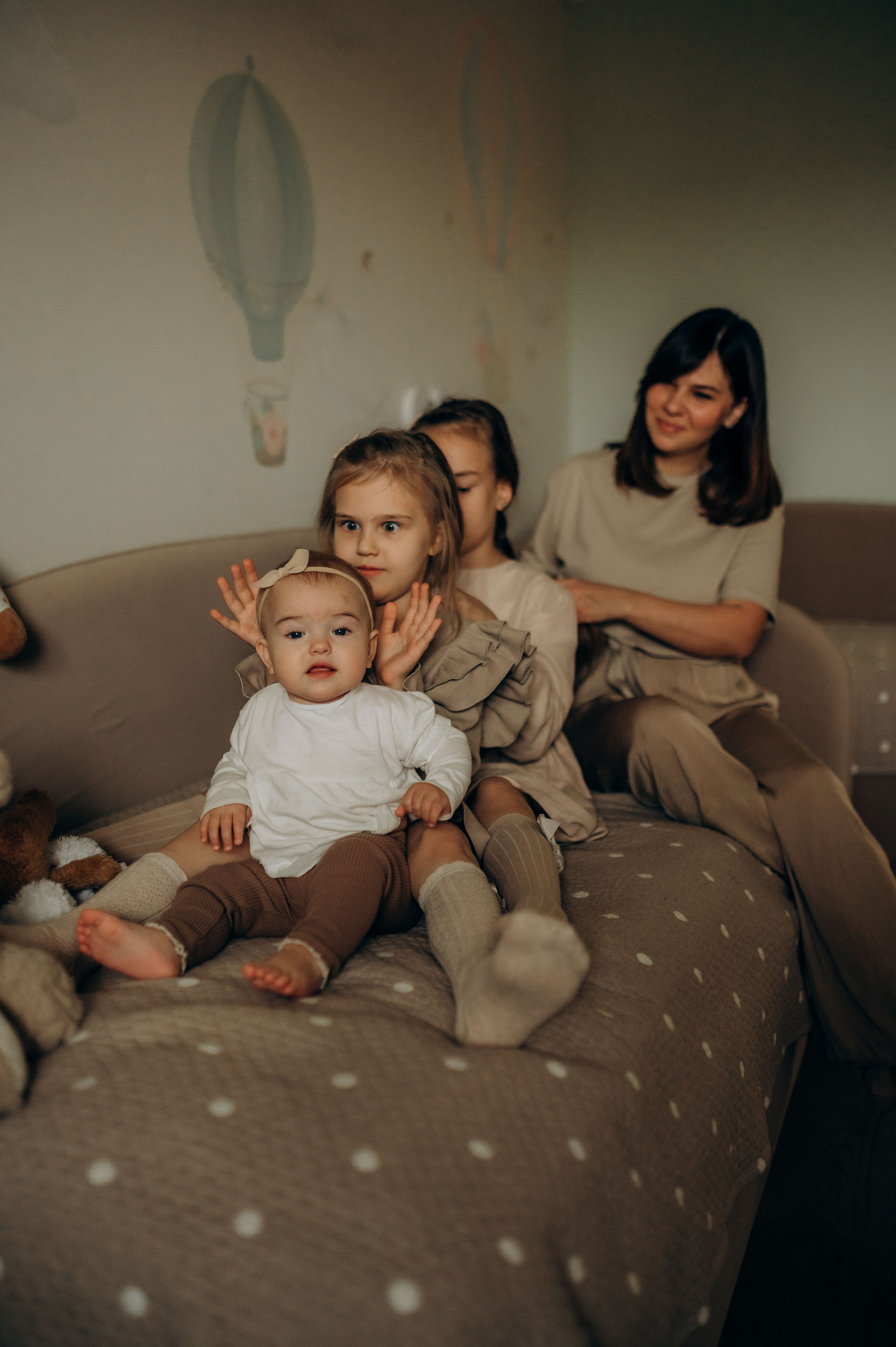 Годик младшей сестрёнке. Семейный фотограф в Домодедово и Москве Елена Пичугина