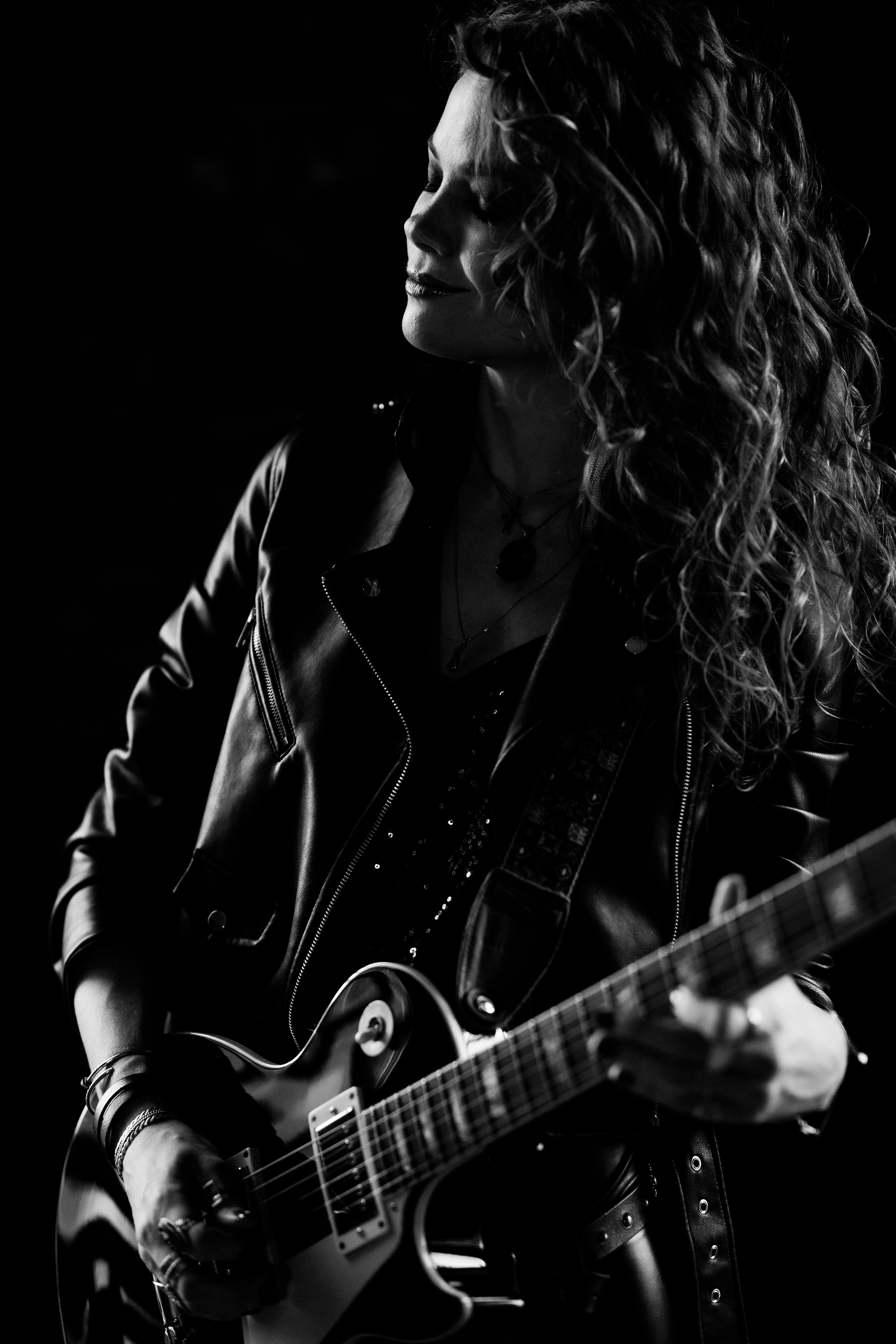 Женское. ЧБ Фотограф Ольга Лесли