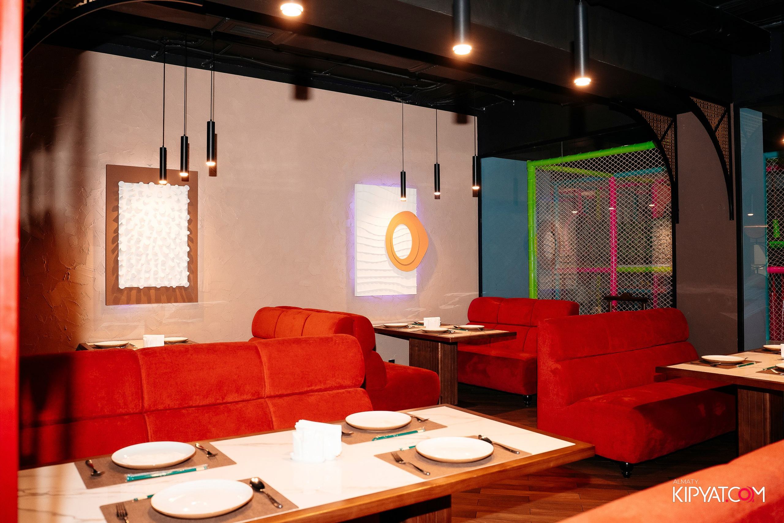 РЕСТОРАН РИС НА НАЗАРБАЕВА. КИПЯТКОМ АЛМАТЫ! Фотосъемка мероприятий в Алматы