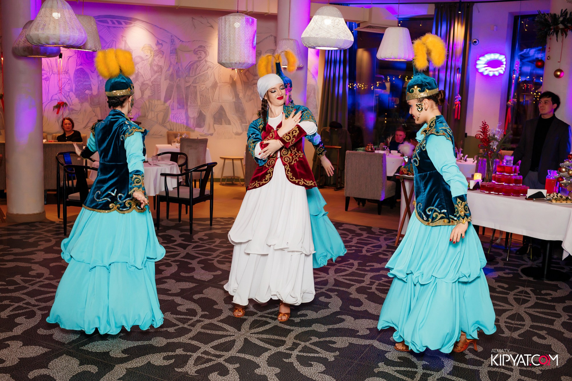 ОФИЦИАЛЬНОЕ ОТКРЫТИЕ РЕСТОРАНА SILK ROAD. КИПЯТКОМ АЛМАТЫ! Фотосъемка мероприятий в Алматы