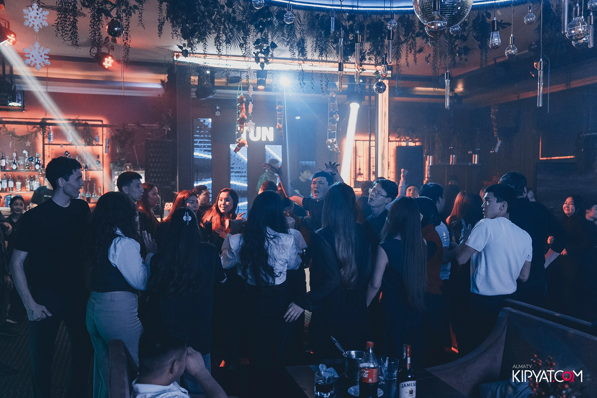 TUN LONGE BAR. КИПЯТКОМ АЛМАТЫ! Фотосъемка мероприятий в Алматы