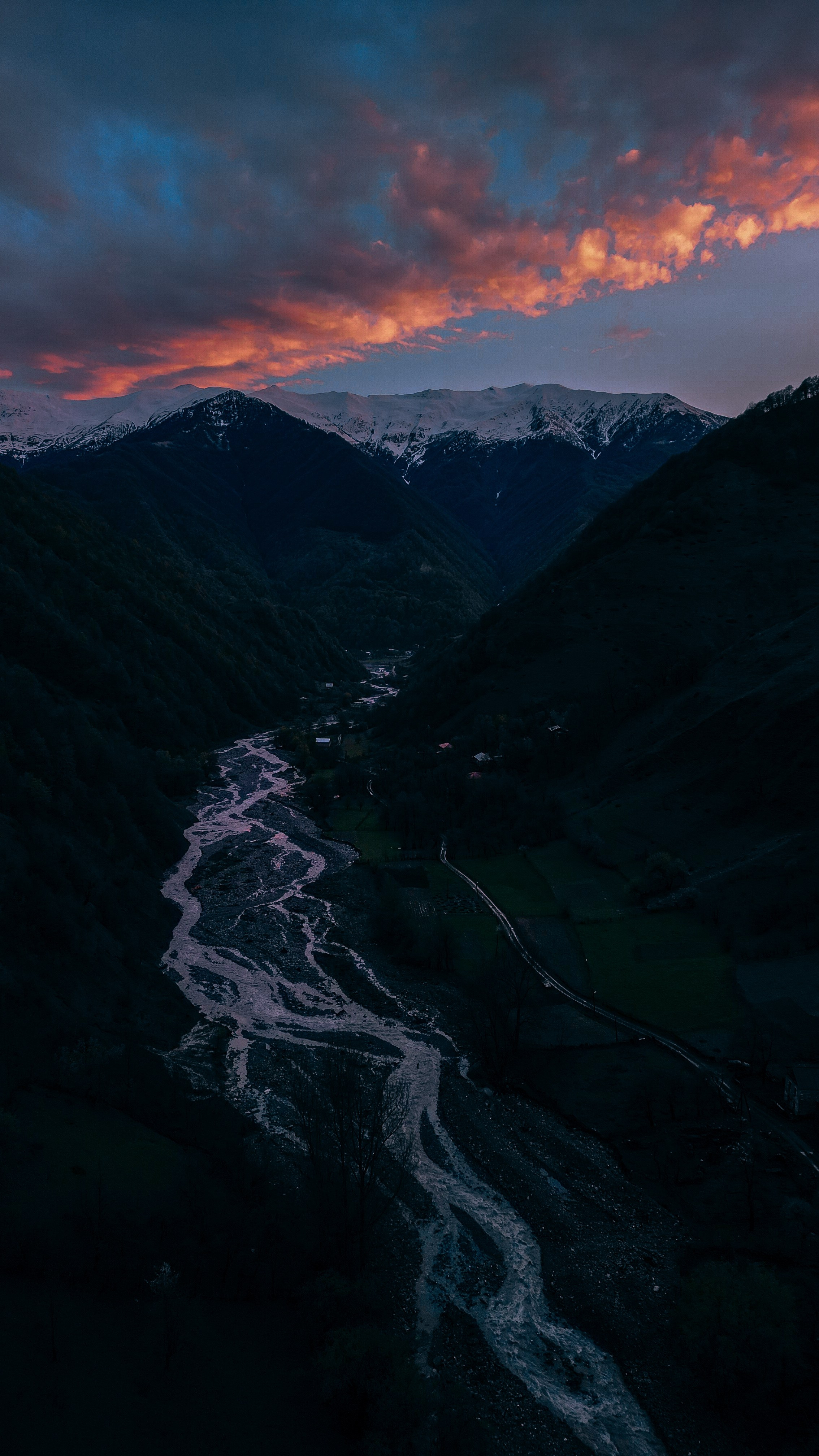 Грузия 2023. Человек с фотокамерой