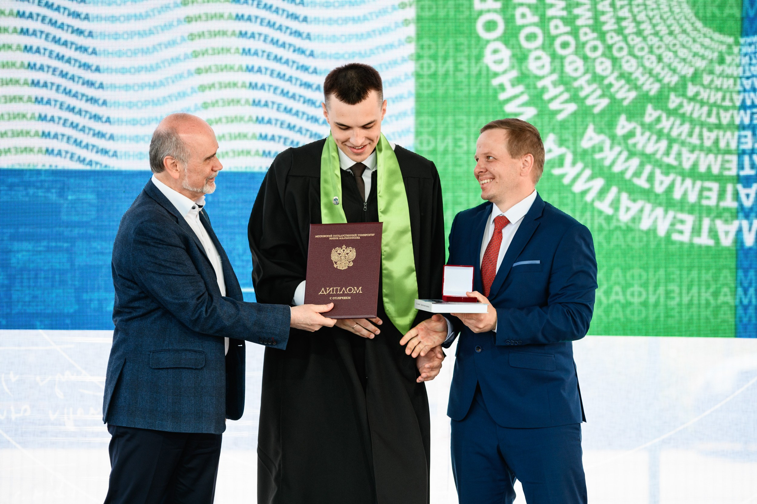 Выпускной МГУ. Фотограф Захваткин Роман