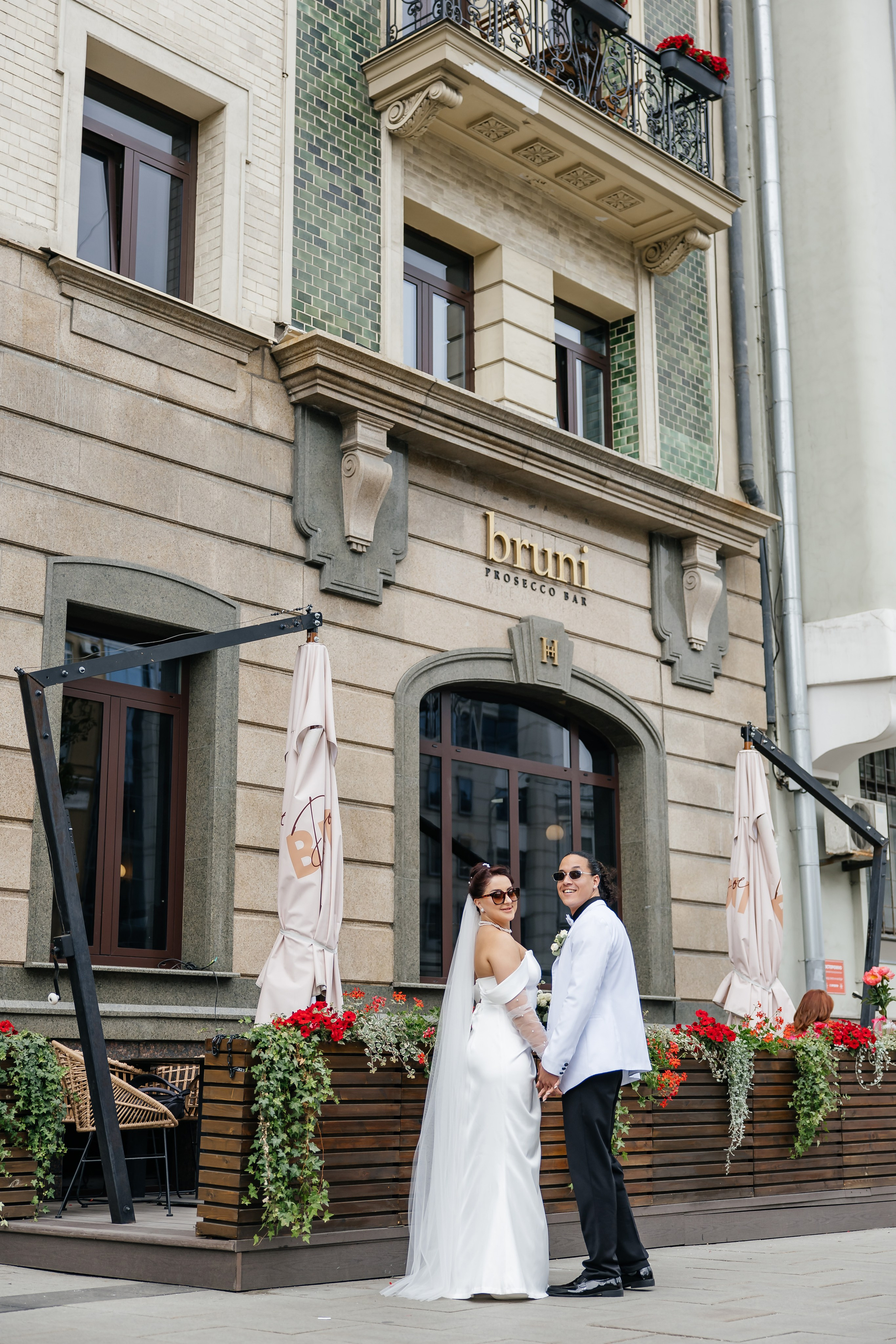 Сборы, прогулка, роспись. Фотограф, видеограф на свадьбу в Москве Никита Назаров