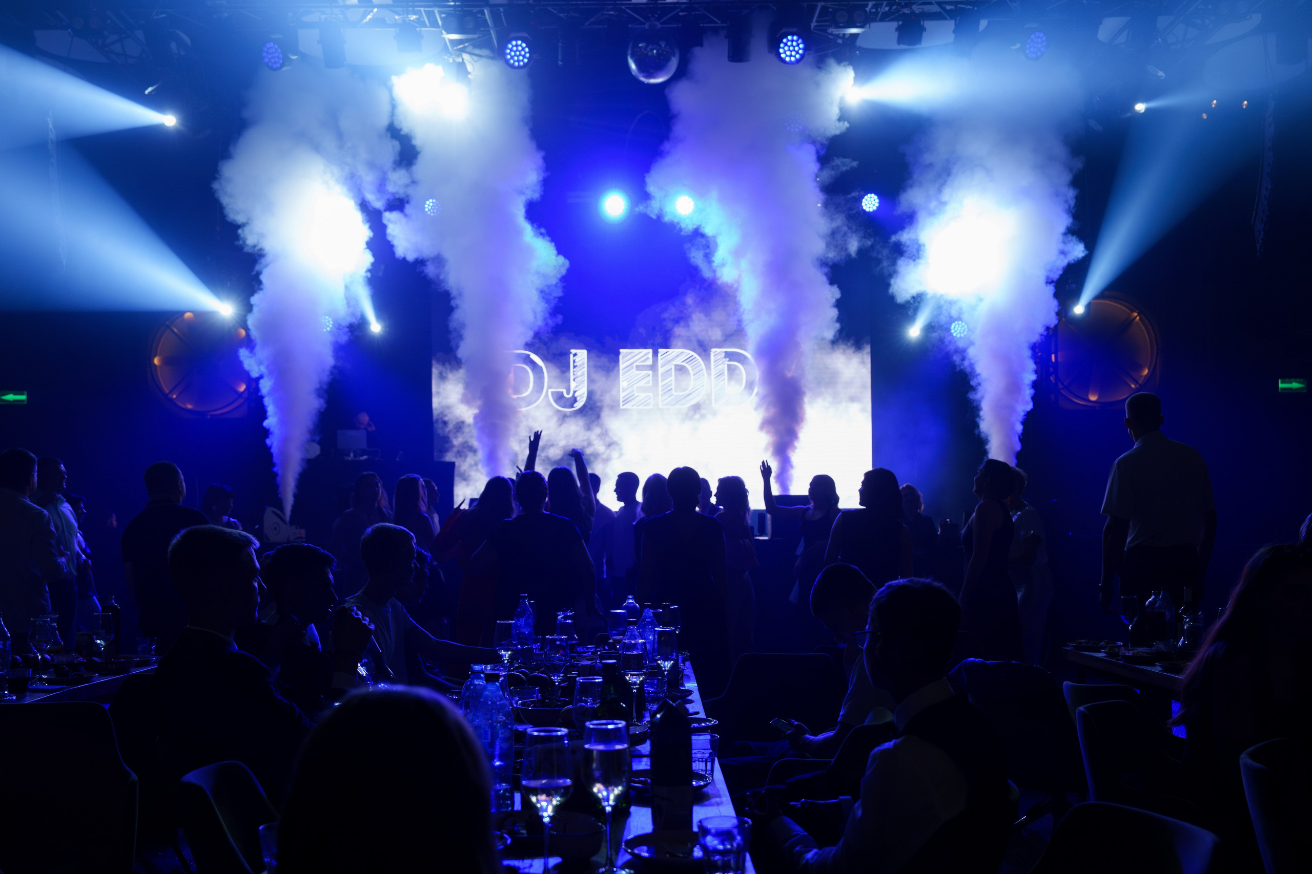 Выпускной лицея 27 (вечеринка). Свадебный и репортажный фотограф Элина Козырьянова