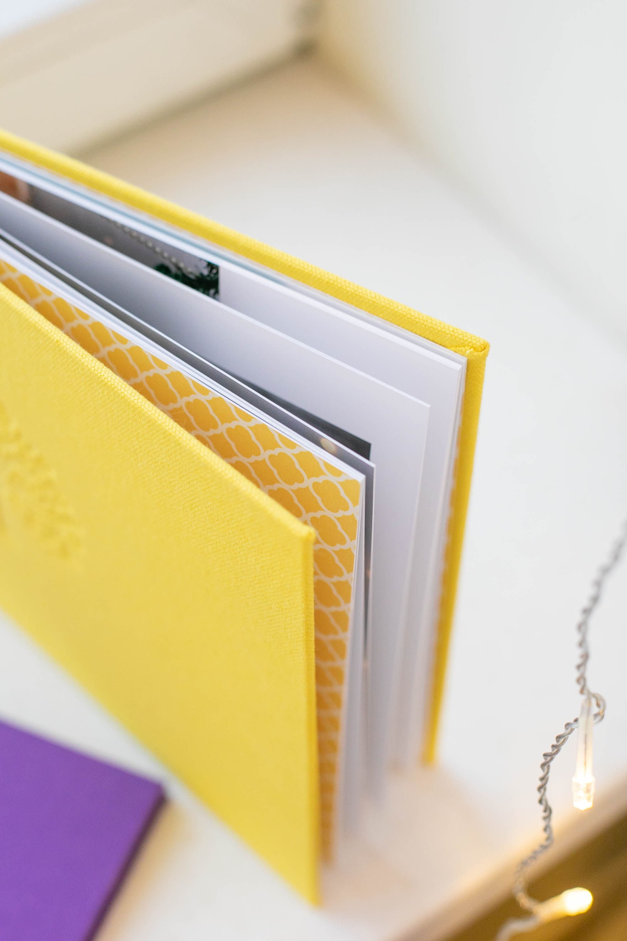 Полиграфический альбом в премиум обложке. Портретный фотограф Мария Шарко