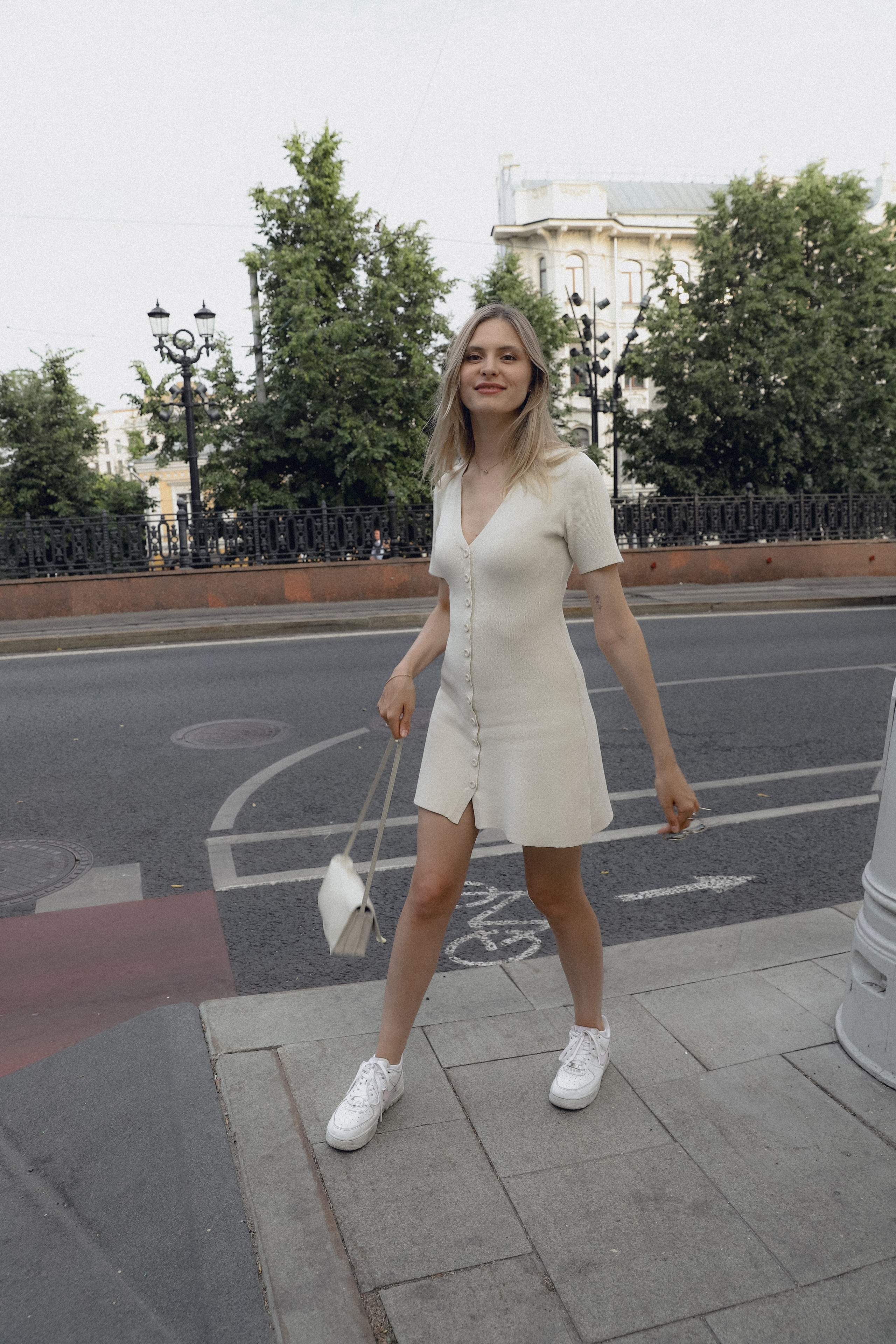 Женская стрит съемка в Москве. Елизавета Приходько женский фотограф Москва