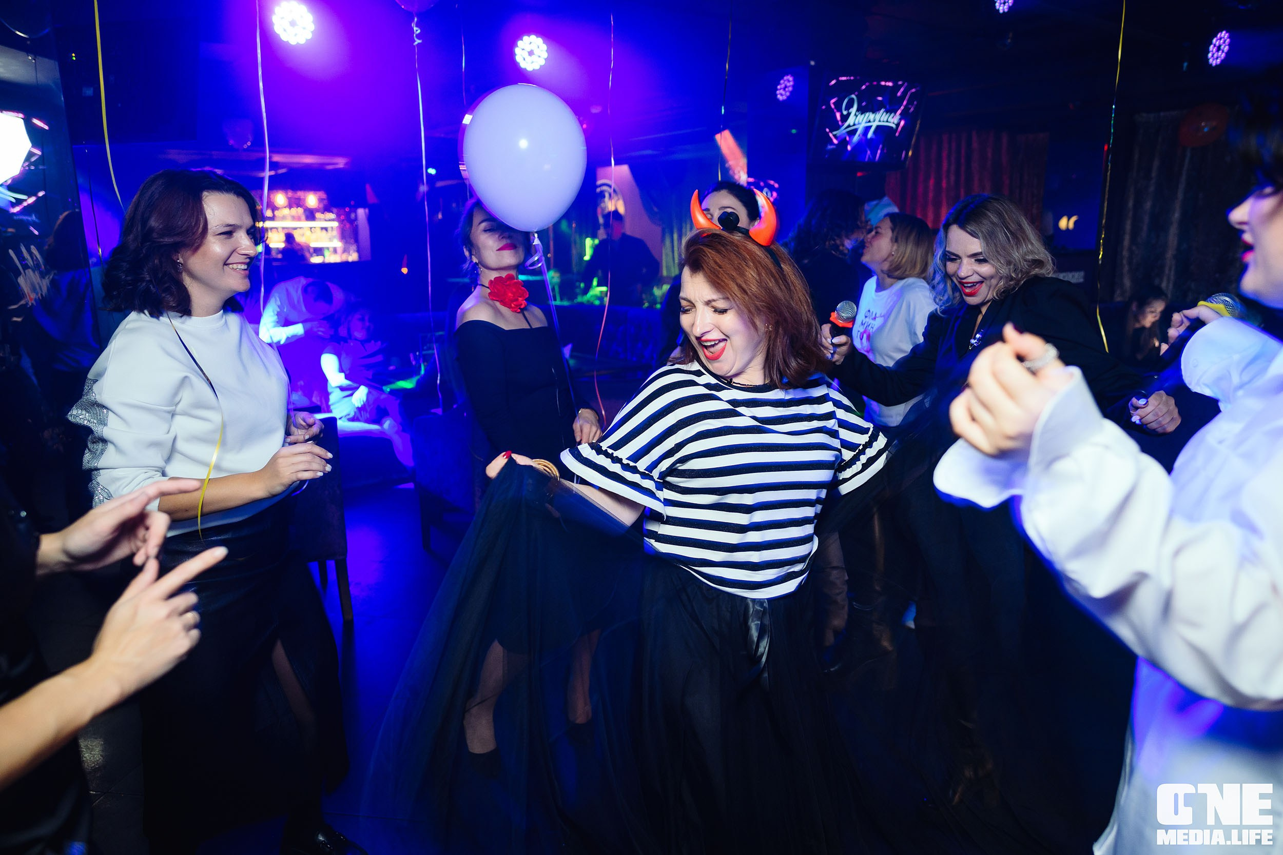 Фоторепортаж из караоке-клуба Эйфория. One Media Life: фоторепортажи, фотоотчеты с мероприятий и заведений