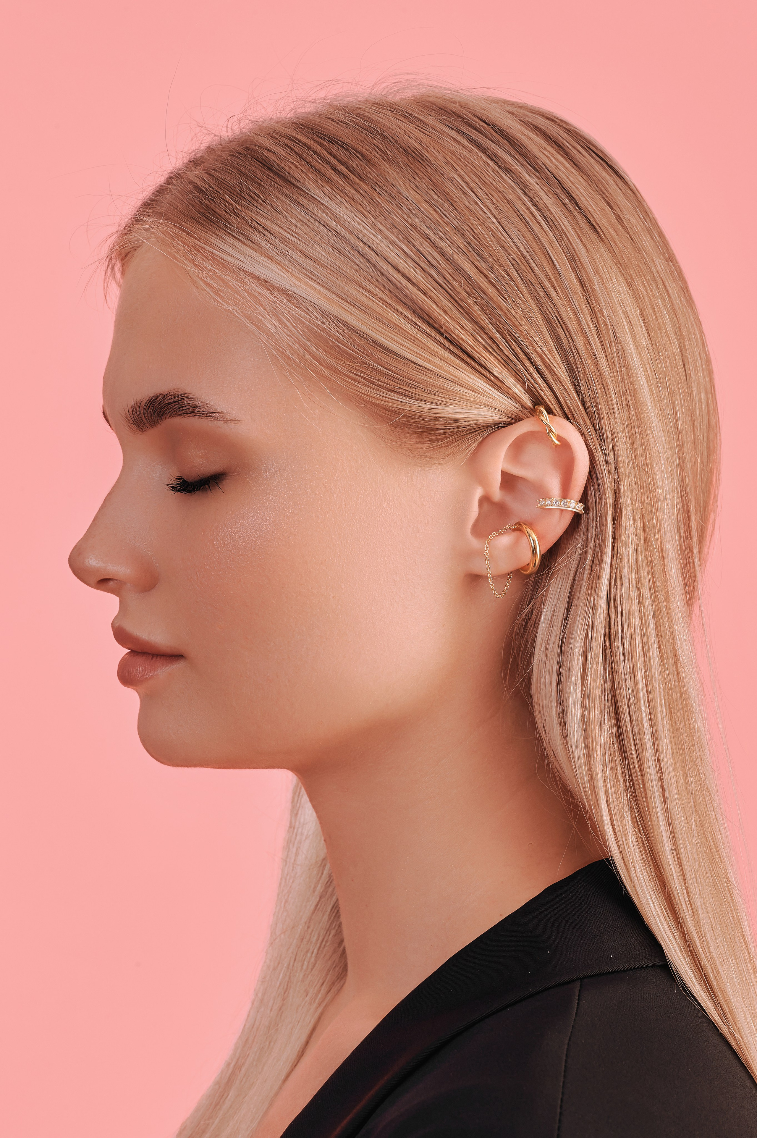 Набор кафф — На модели. Фотограф Яковлев Роман — Красноярск