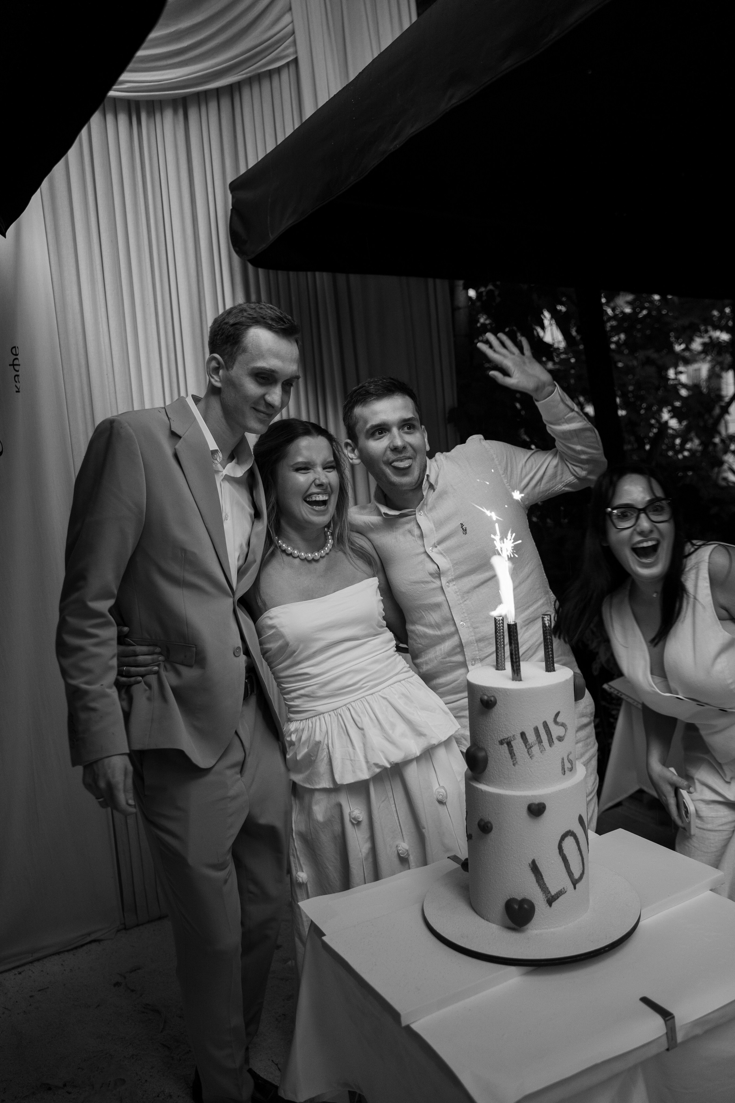 Елена и Владимир. Камерная свадьба в кафе «Рябчик»