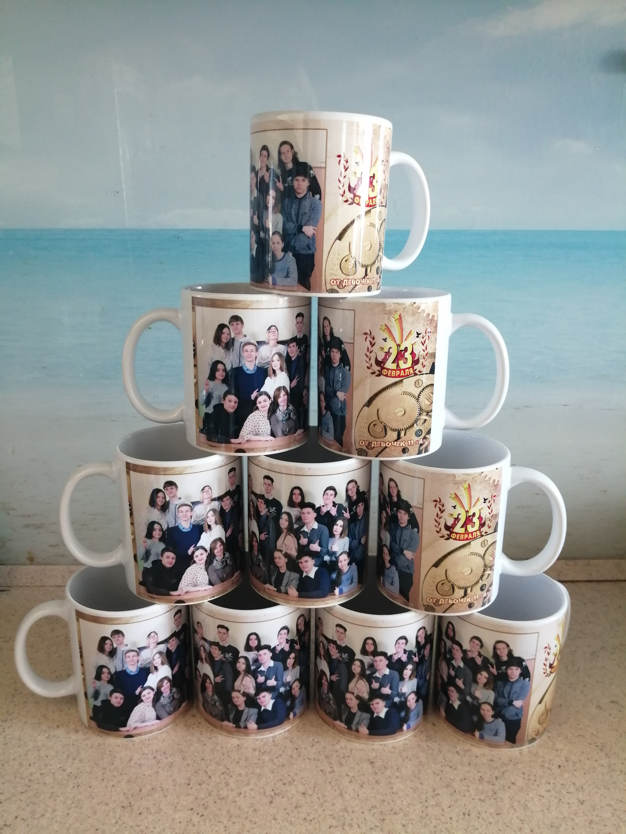 Кружки по 350р не зависимо от количества.Каждый бокал упакован в коробочку .  Дизайн любой. Скажете тематику (день рождения,выпускной,новый год или 23 февраля или 8 марта ) сделаю макет " в тему.
