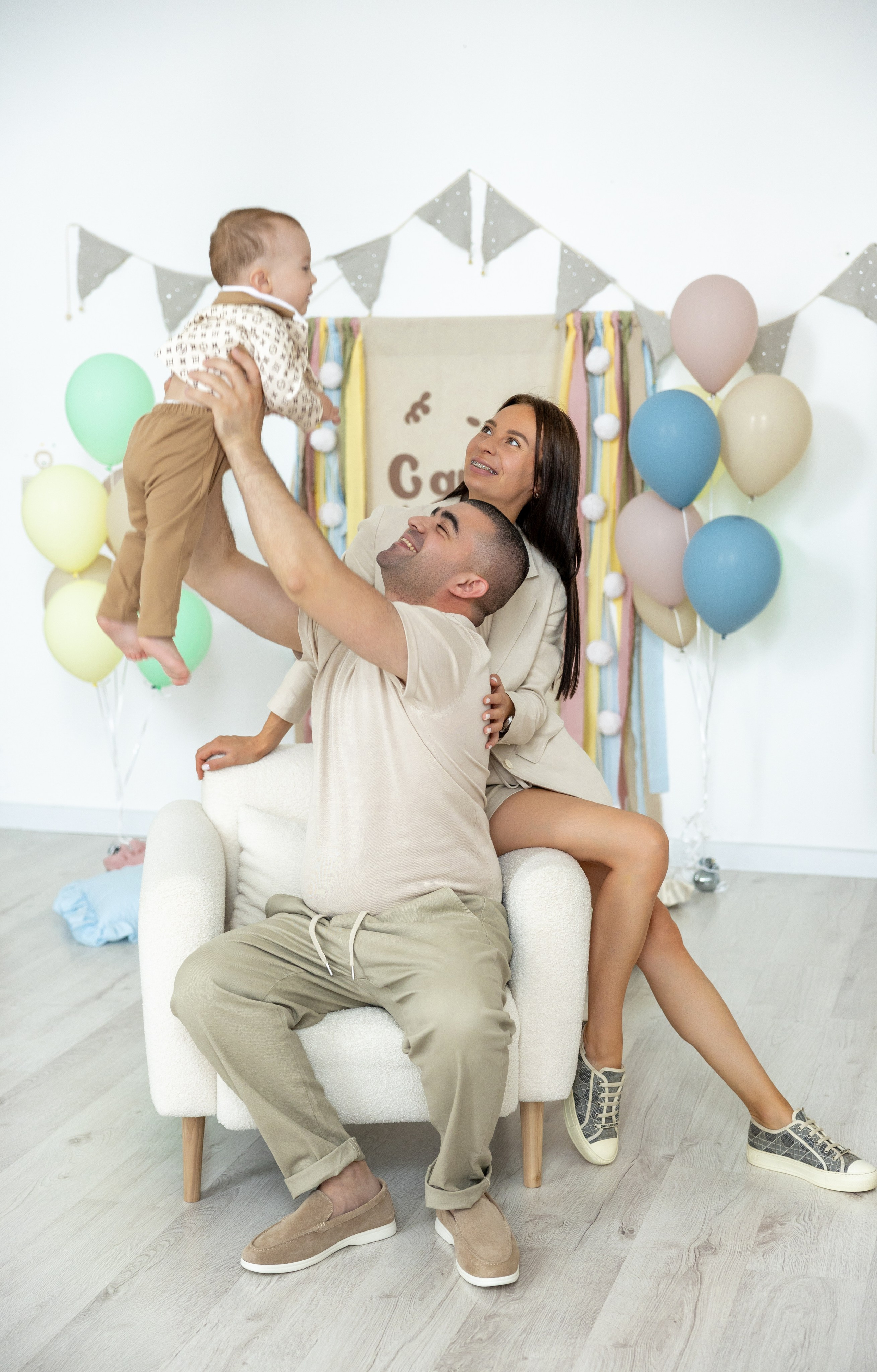 Эмиль 1 годик. Kharchenkotatianaweddingphoto