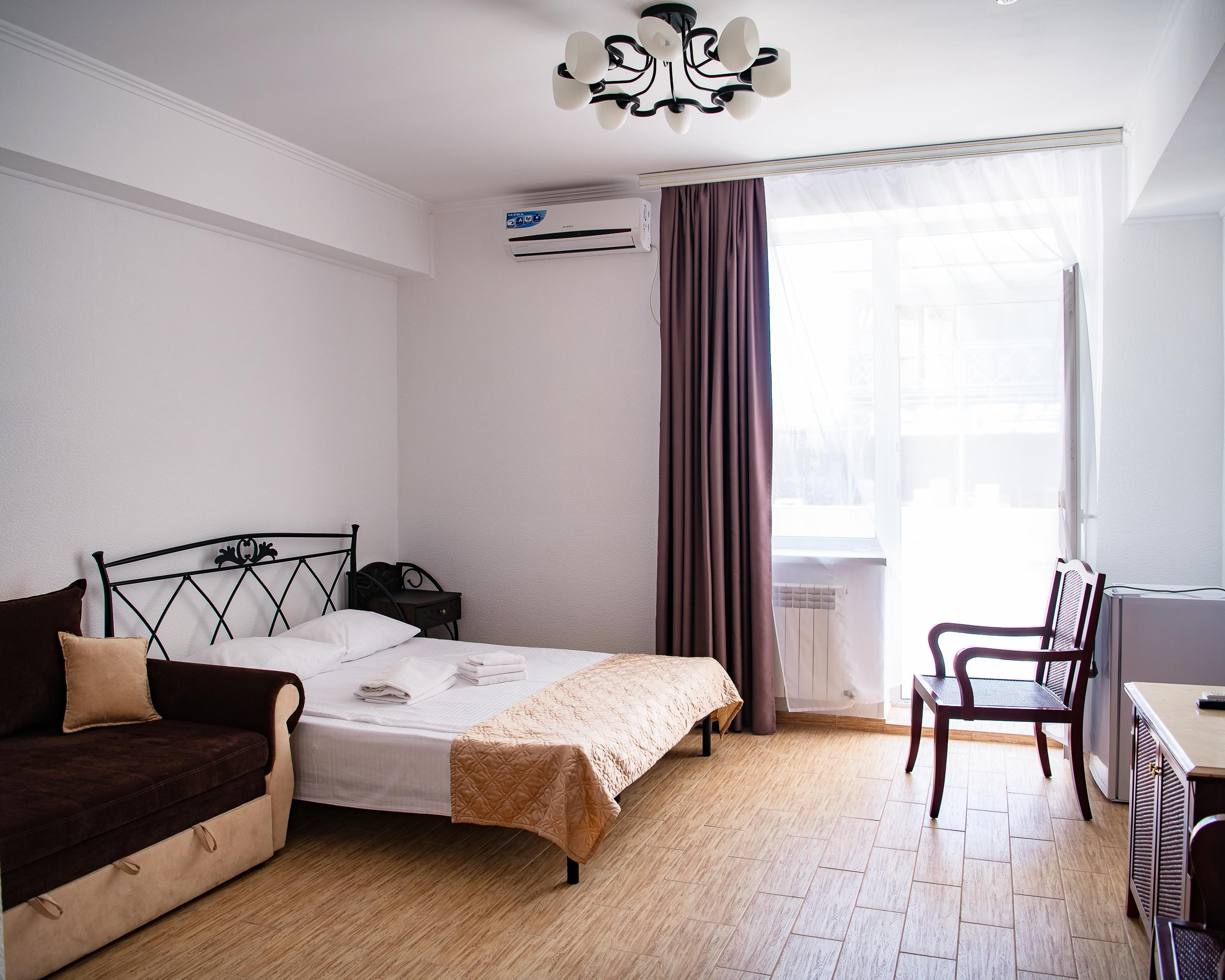 Фотосъёмка отелей, гостевых домов, апартаментов. Семейный и бизнес-фотограф в Феодосии Кракос Юлия