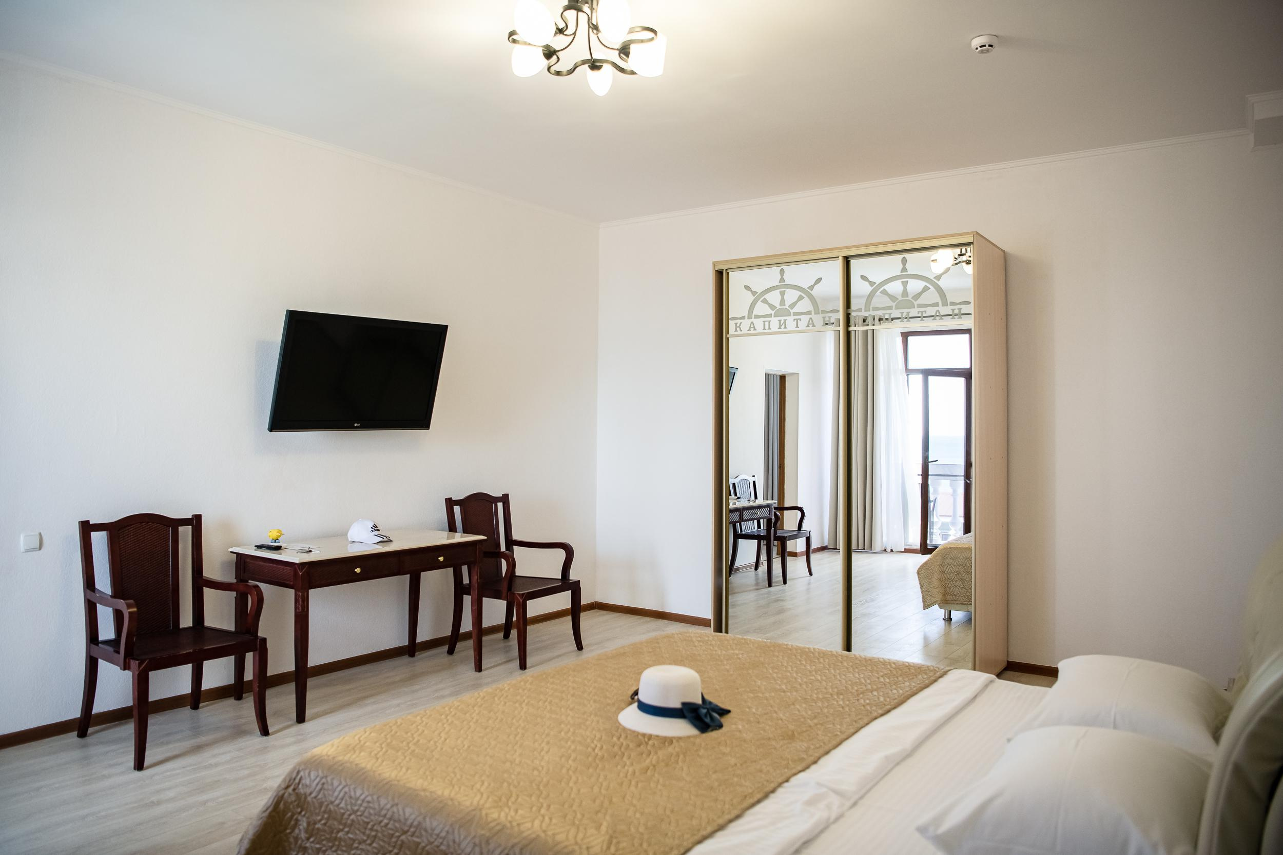 Фотосъёмка отелей, гостевых домов, апартаментов. Семейный и бизнес-фотограф в Феодосии Кракос Юлия