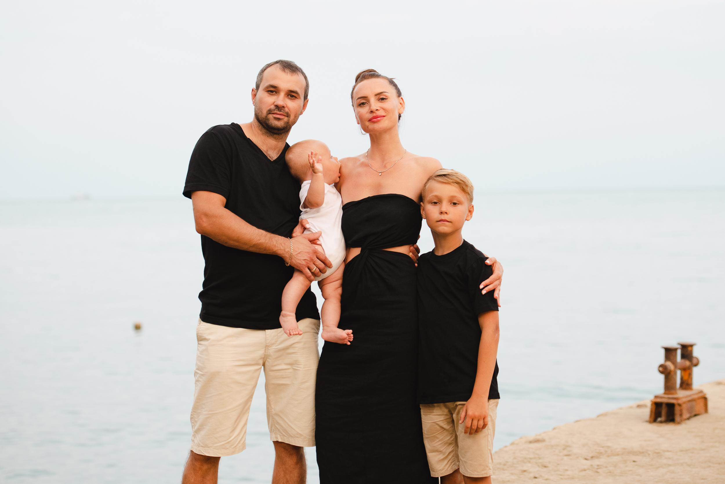 Фотосессия для прекрасной семьи. Семейный и бизнес-фотограф в Феодосии Кракос Юлия