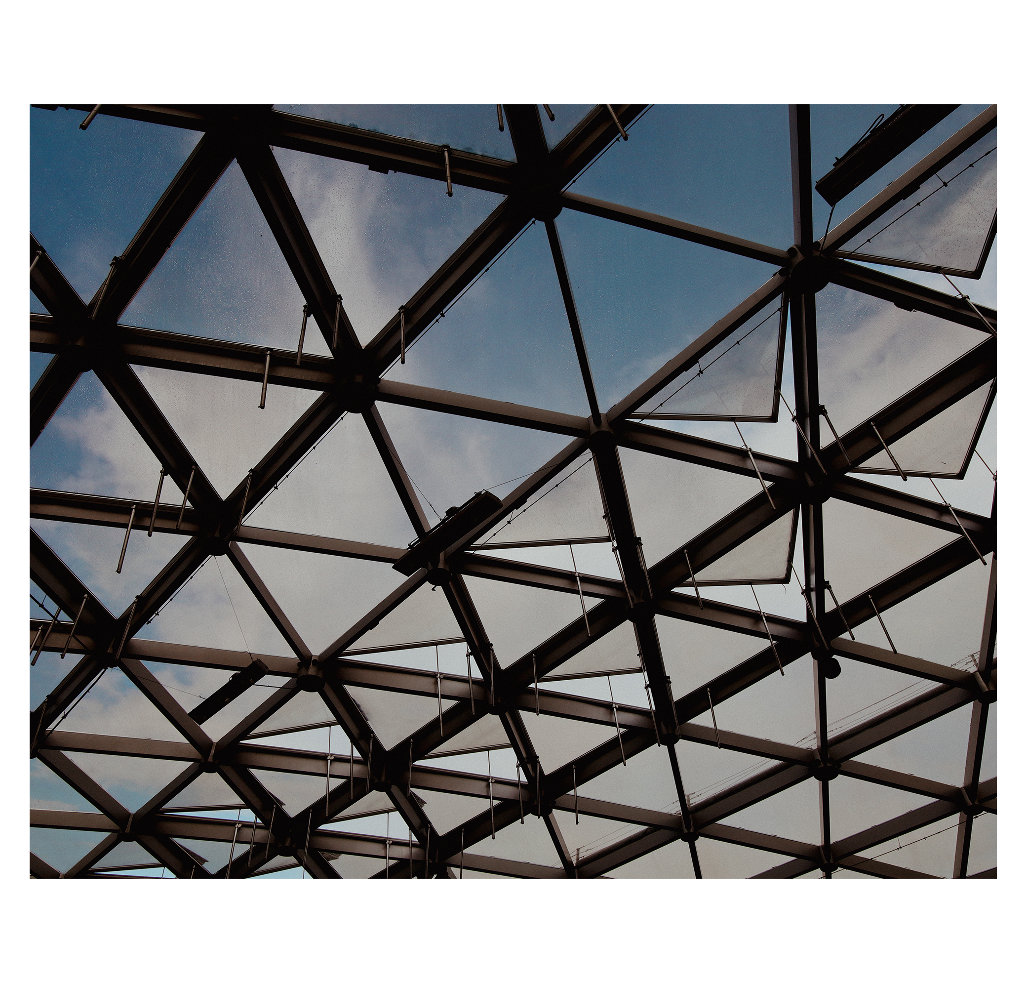 MOSCOW TAPE. Фотограф/дизайнер в Екатеринбурге Хитрый Дмитрий