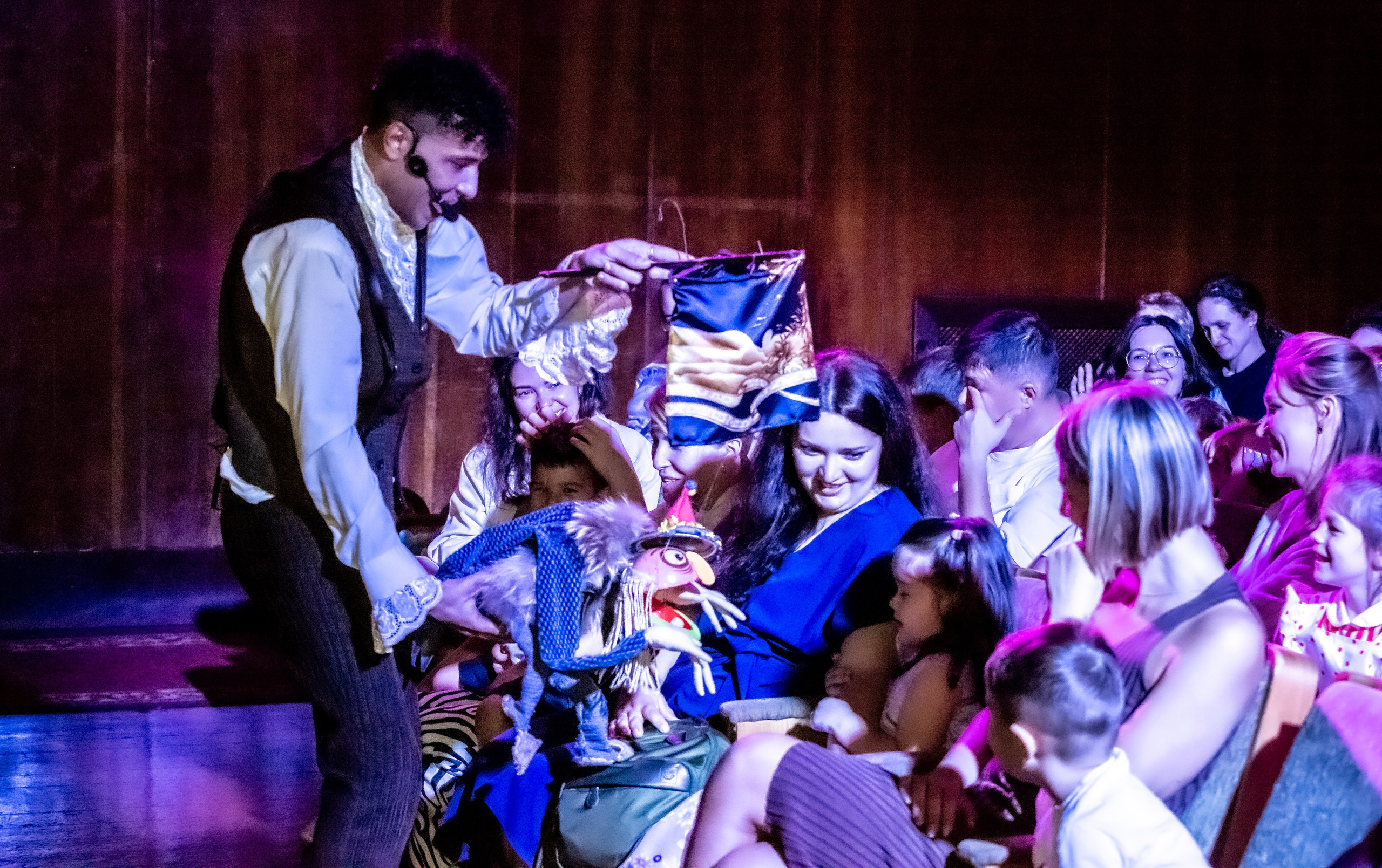 Маленькая ведьма спектакль театра Саквояж. Фотограф в Сочи Юрий Шептаев