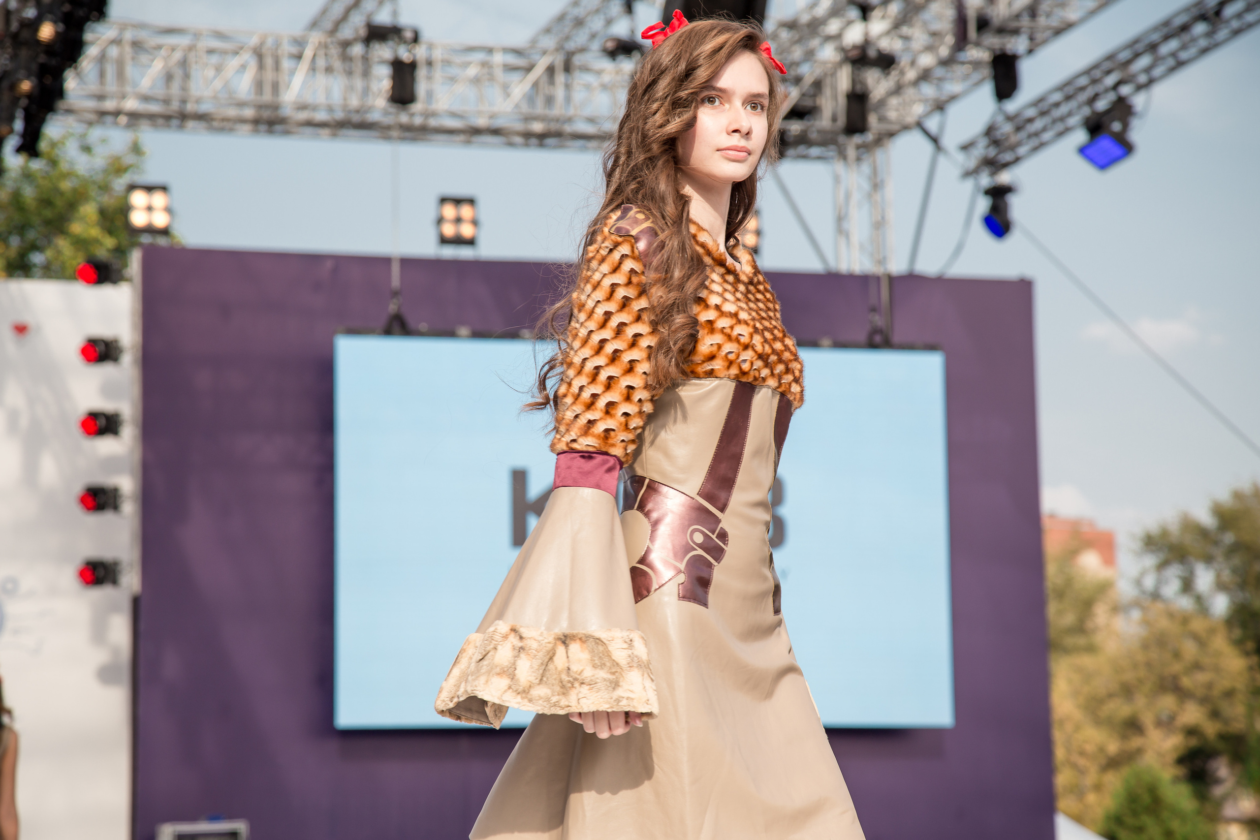 МОДНЫЙ ПОКАЗ К ДНЮ ГОРОДА. Свадебный Семейный Репортажный фотограф в Москве