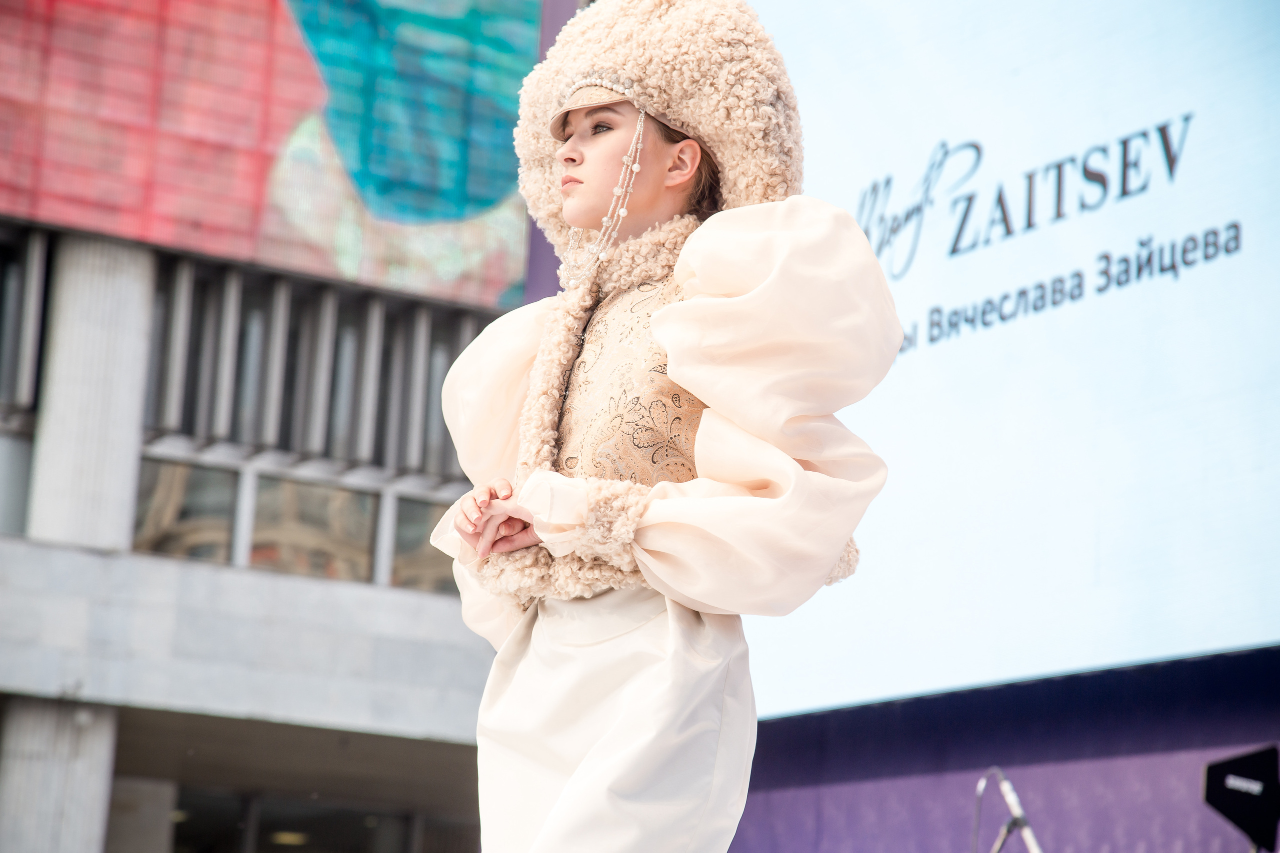 МОДНЫЙ ПОКАЗ К ДНЮ ГОРОДА. Свадебный Семейный Репортажный фотограф в Москве