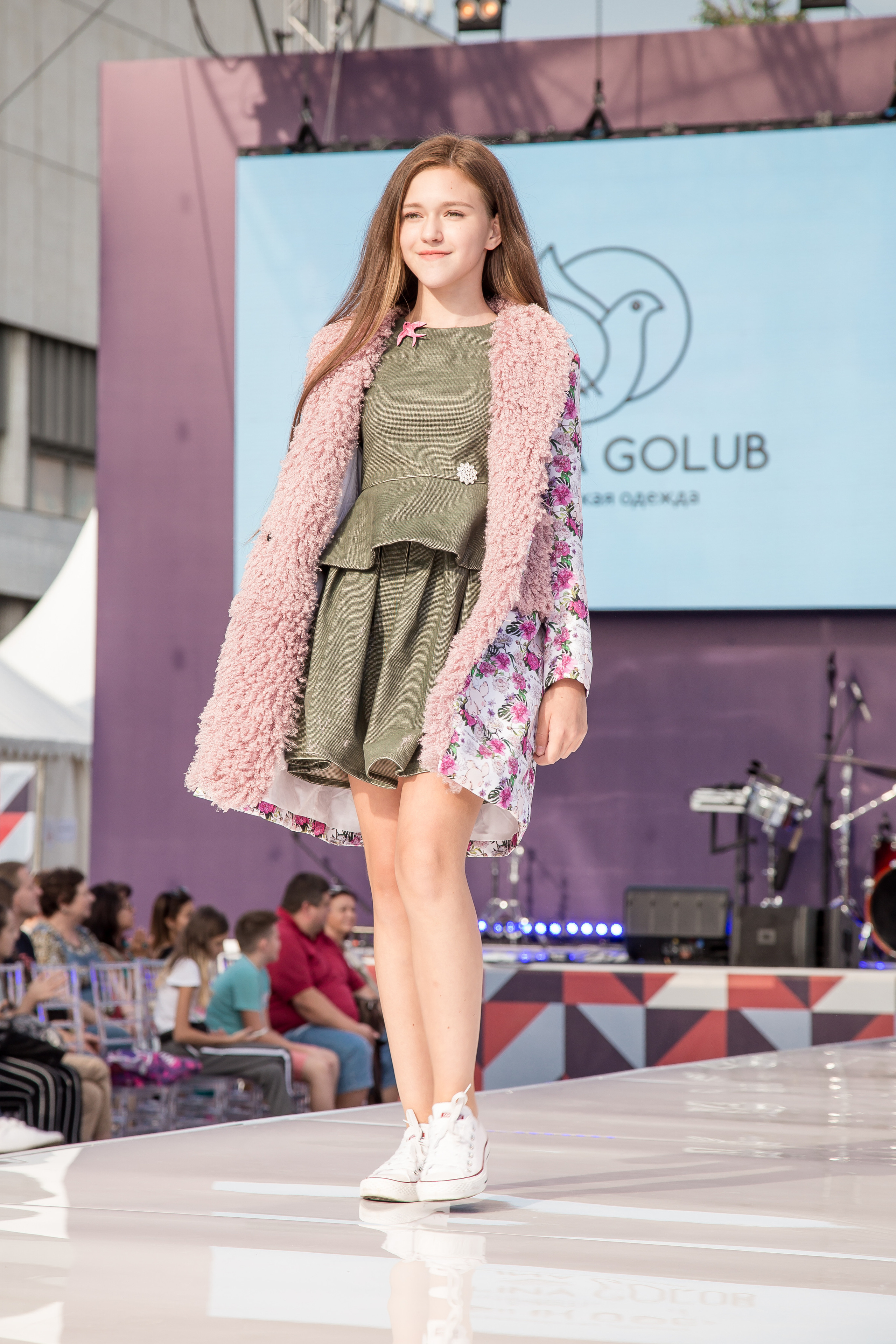 МОДНЫЙ ПОКАЗ К ДНЮ ГОРОДА. Свадебный Семейный Репортажный фотограф в Москве