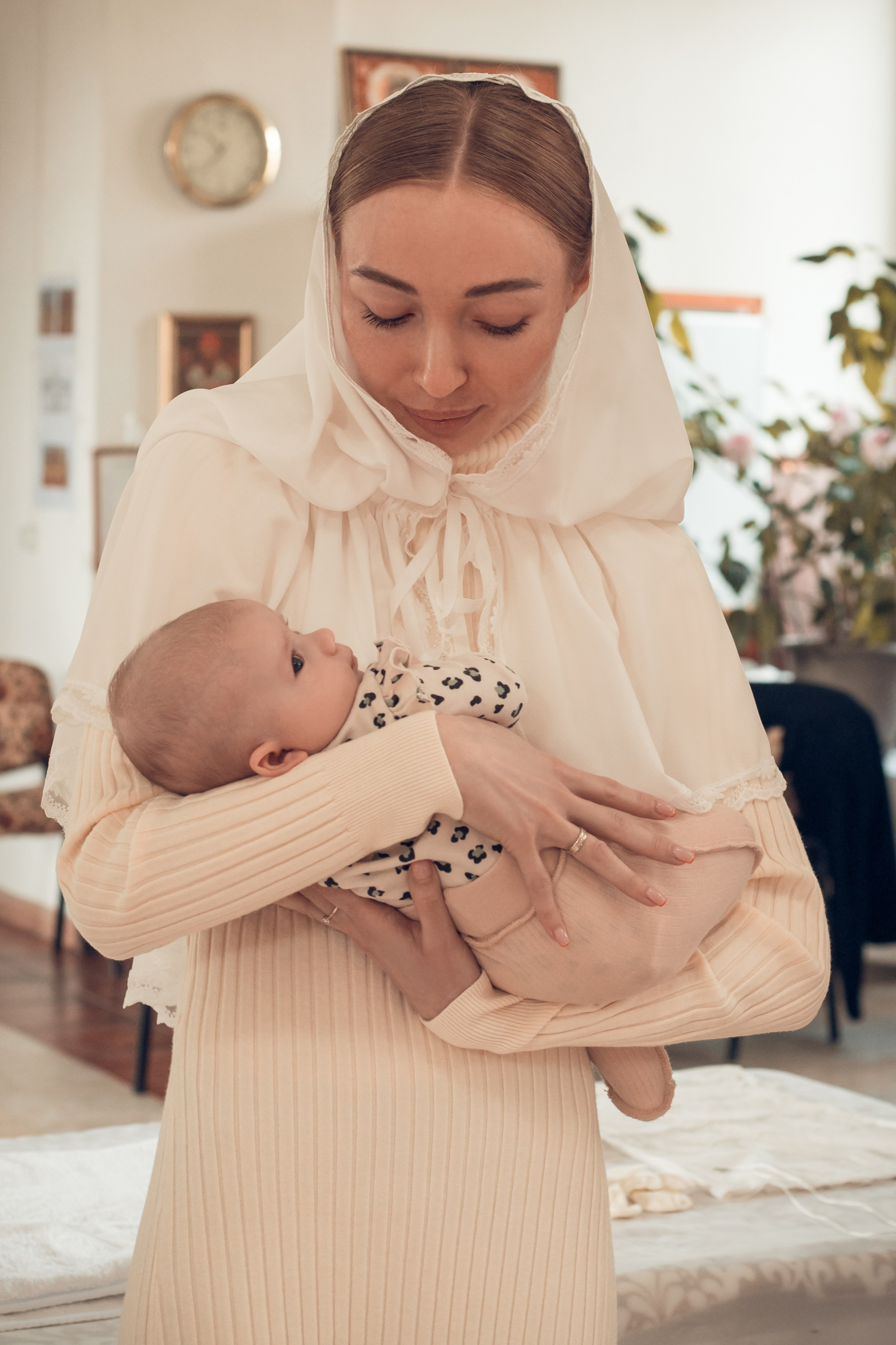 Таинство Крещения Ксении. Церковь Василия, епископа Рязанского. Семейный фотограф в Рязани и Рязанской области
