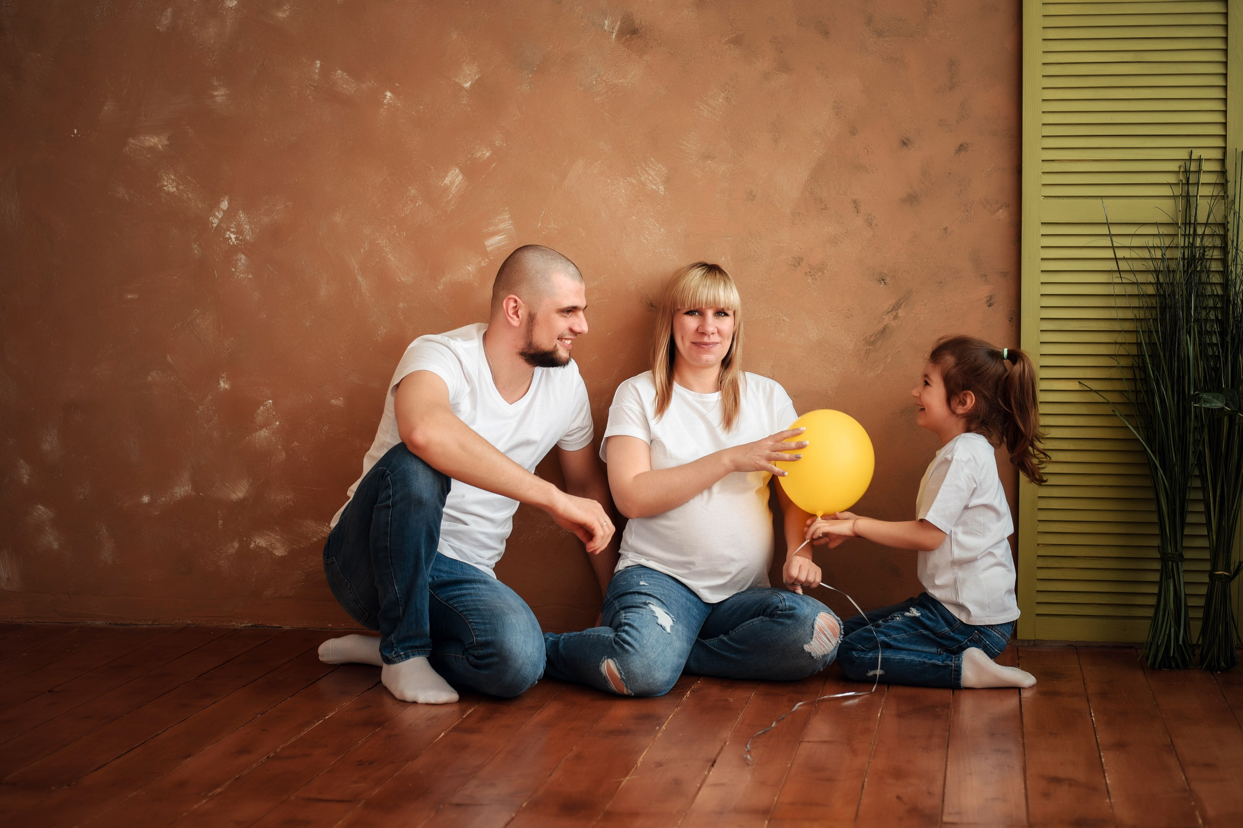 Фотосессия беременности (семейная съемка). Свадебный, семейный, детский, контент фотограф в Омске Максим Ильин