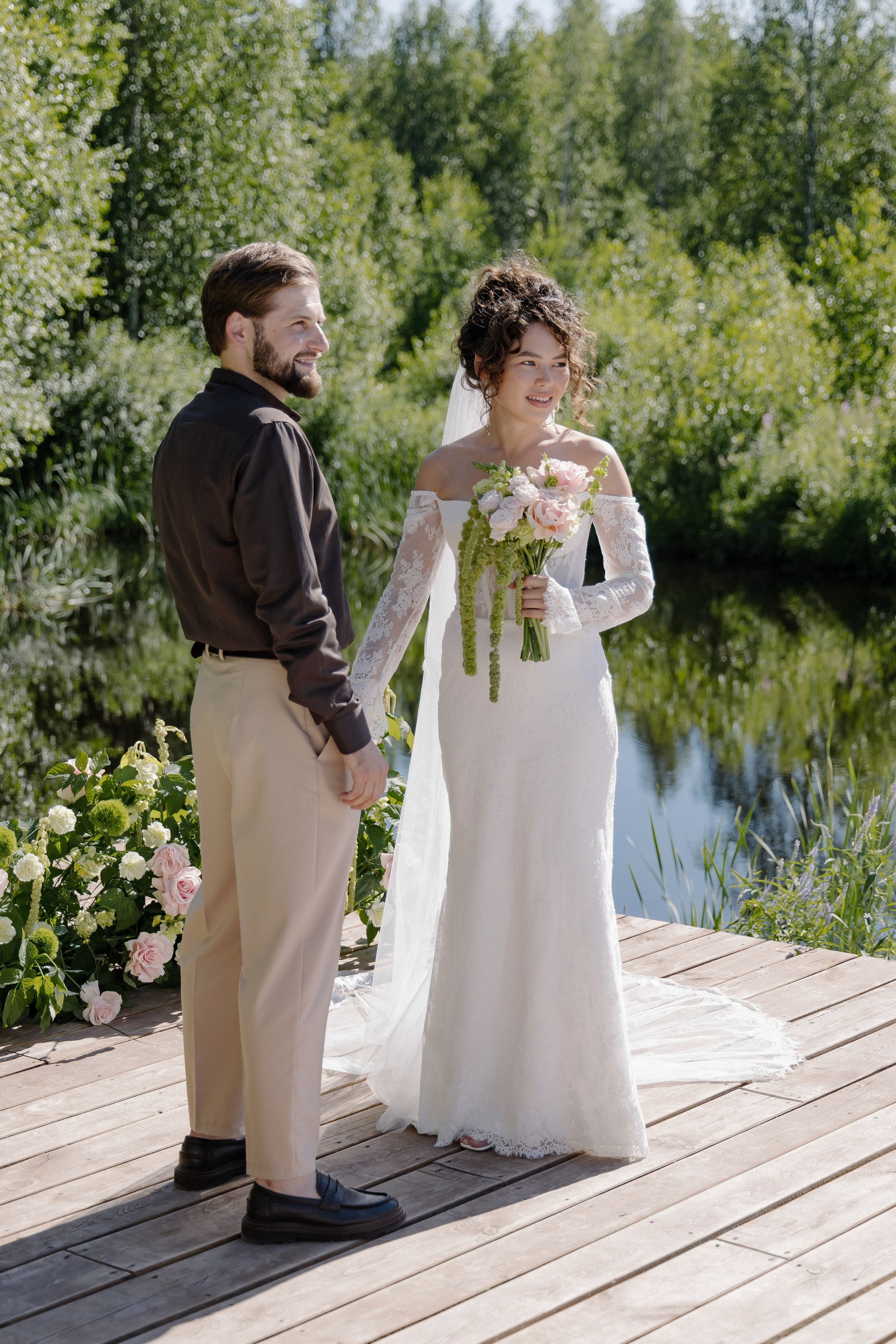 Плюс тридцать градусов на лужайке. Фотограф Андрей Куськало