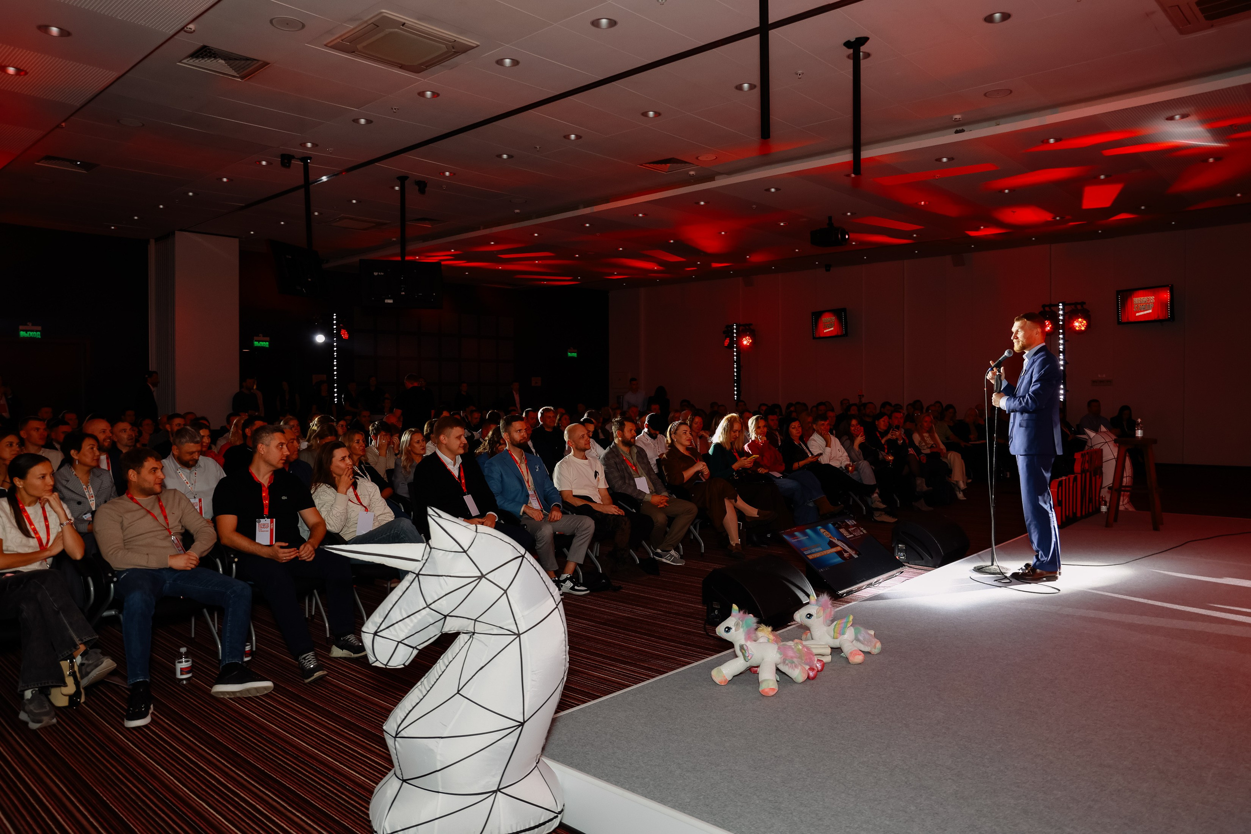 BUSNESS STANDUP с Оскаром Хартманном. Фотограф Юлия Мальцева