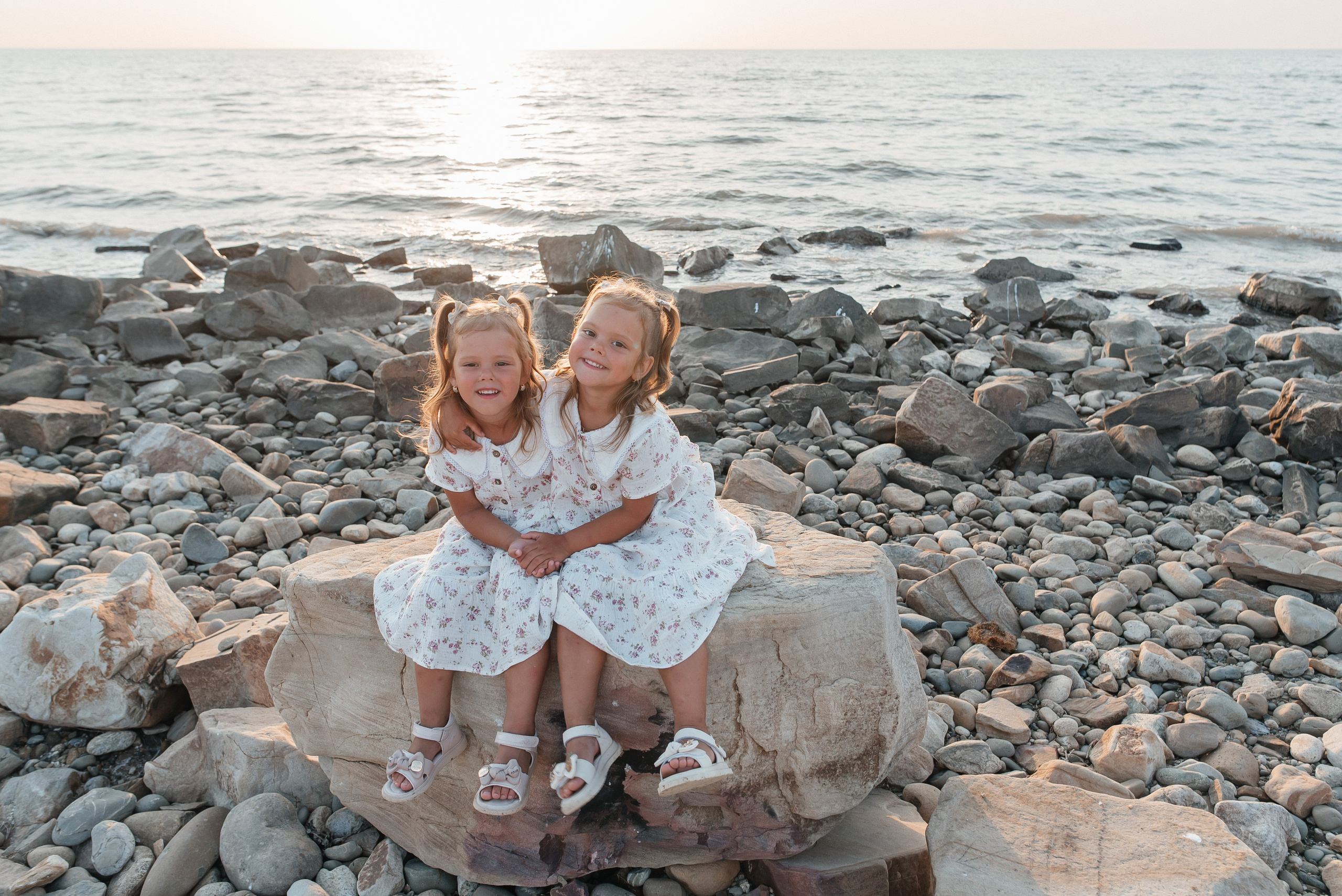 Семейная прогулка на маяке. Детский и семейный фотограф выпускной альбом Приморско-Ахтарск
