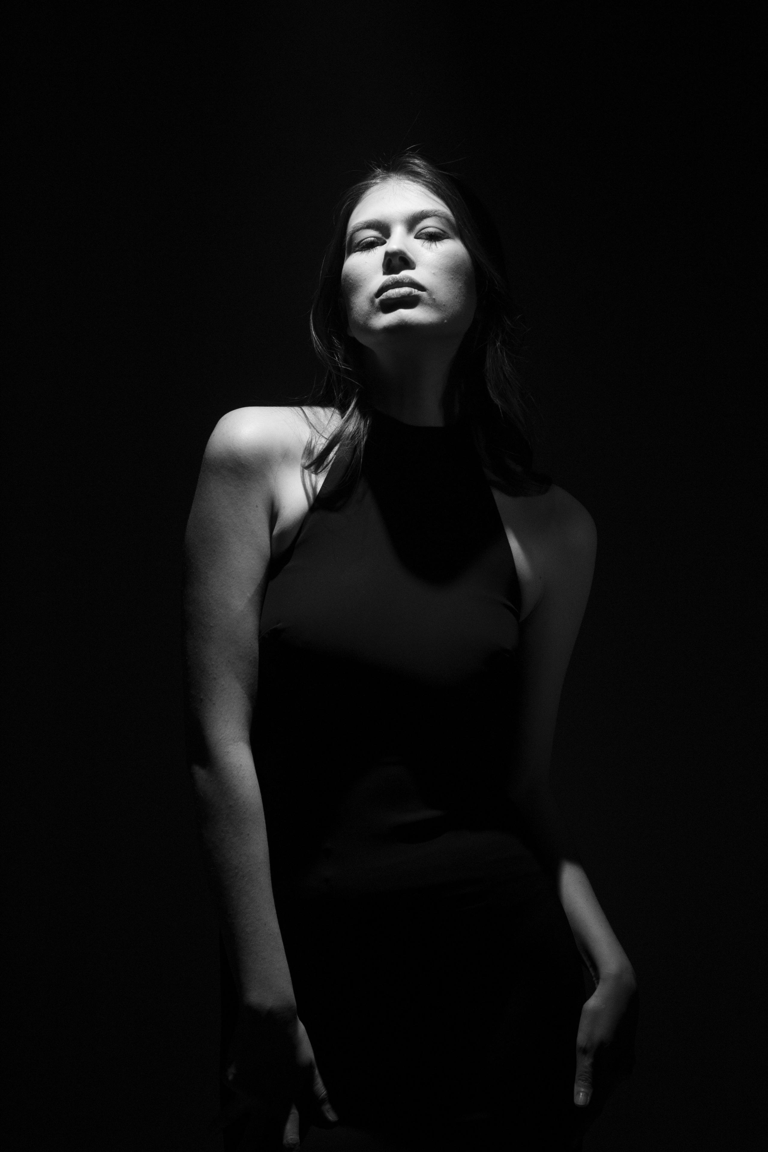 Чёрное платье. Портретный фотограф в Москве и Московской области Гнутиков Сергей