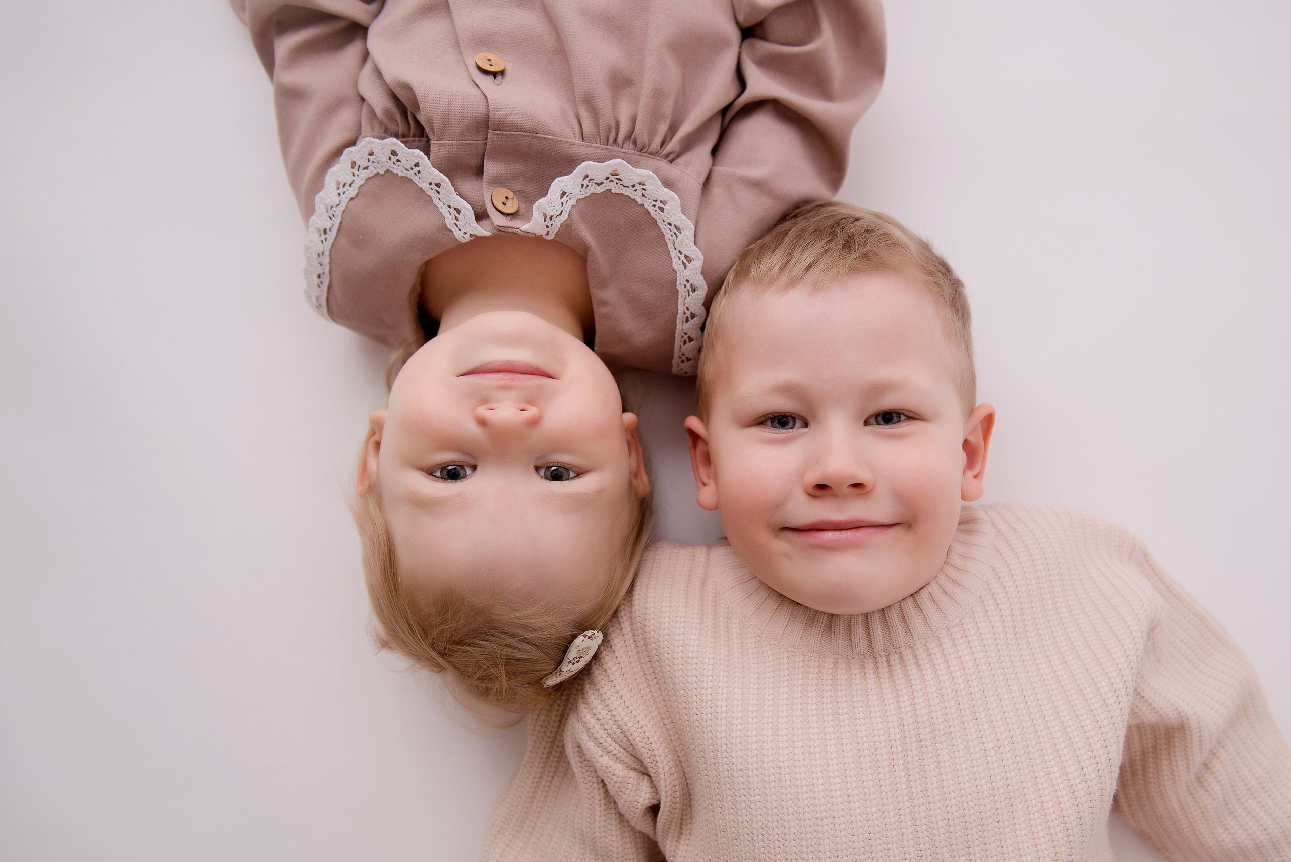 Гоша и Ариша. Детский фотограф в Долгопрудном и Москве