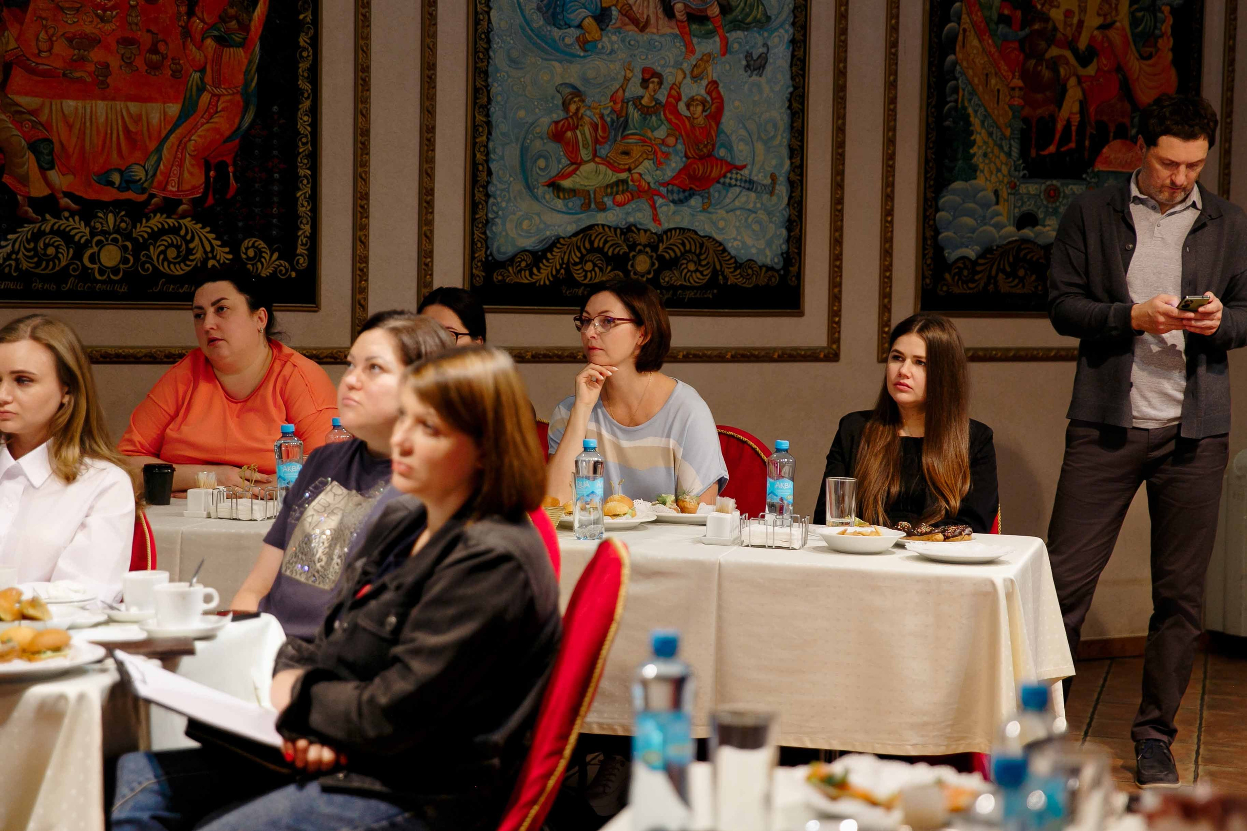 Бизнес Завтрак в ИВ. Ваш репортажный фотограф Артемий Антонов