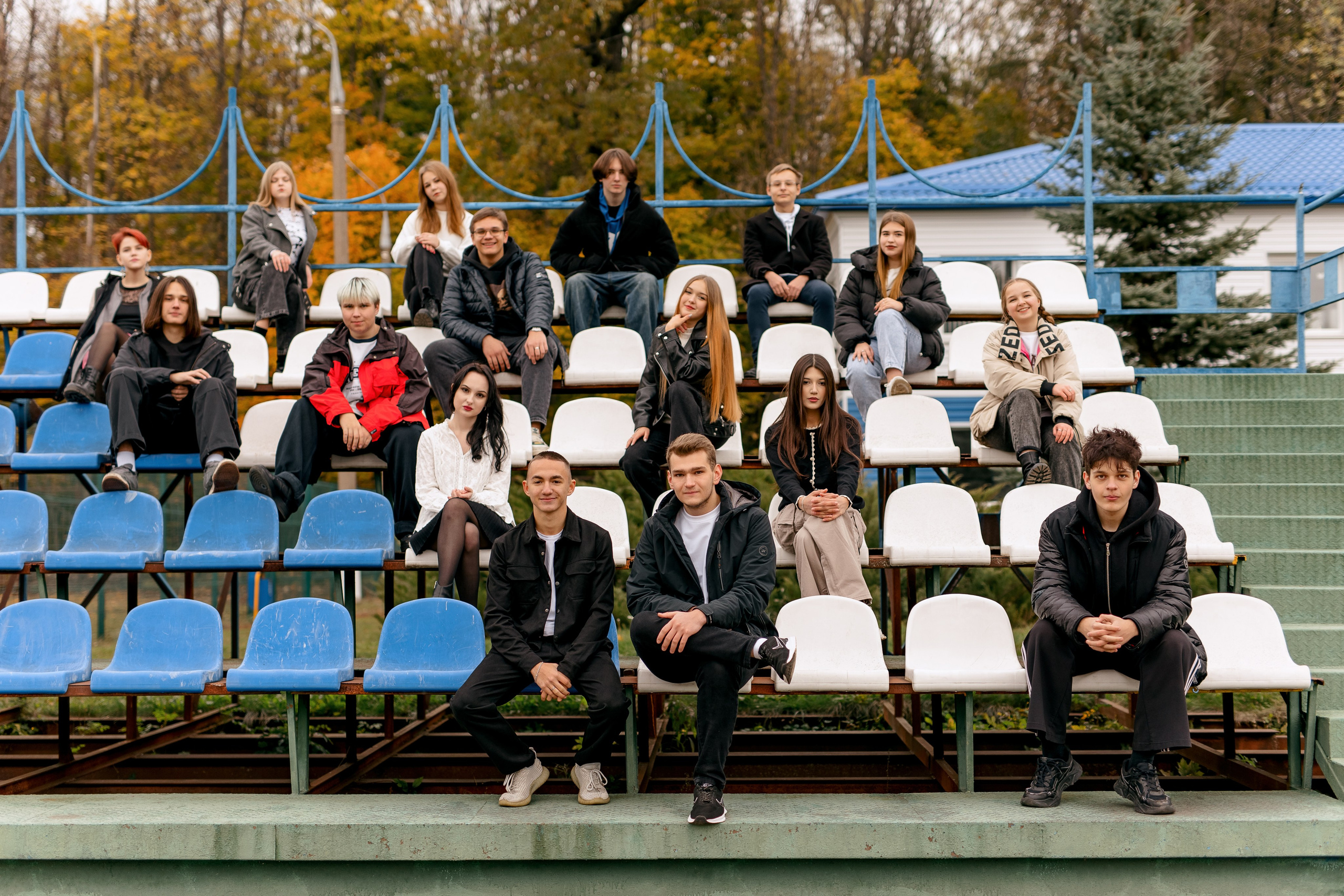 11 класс осенью в роще. Свадебный и семейный фотограф в Туле и области Маша Костина