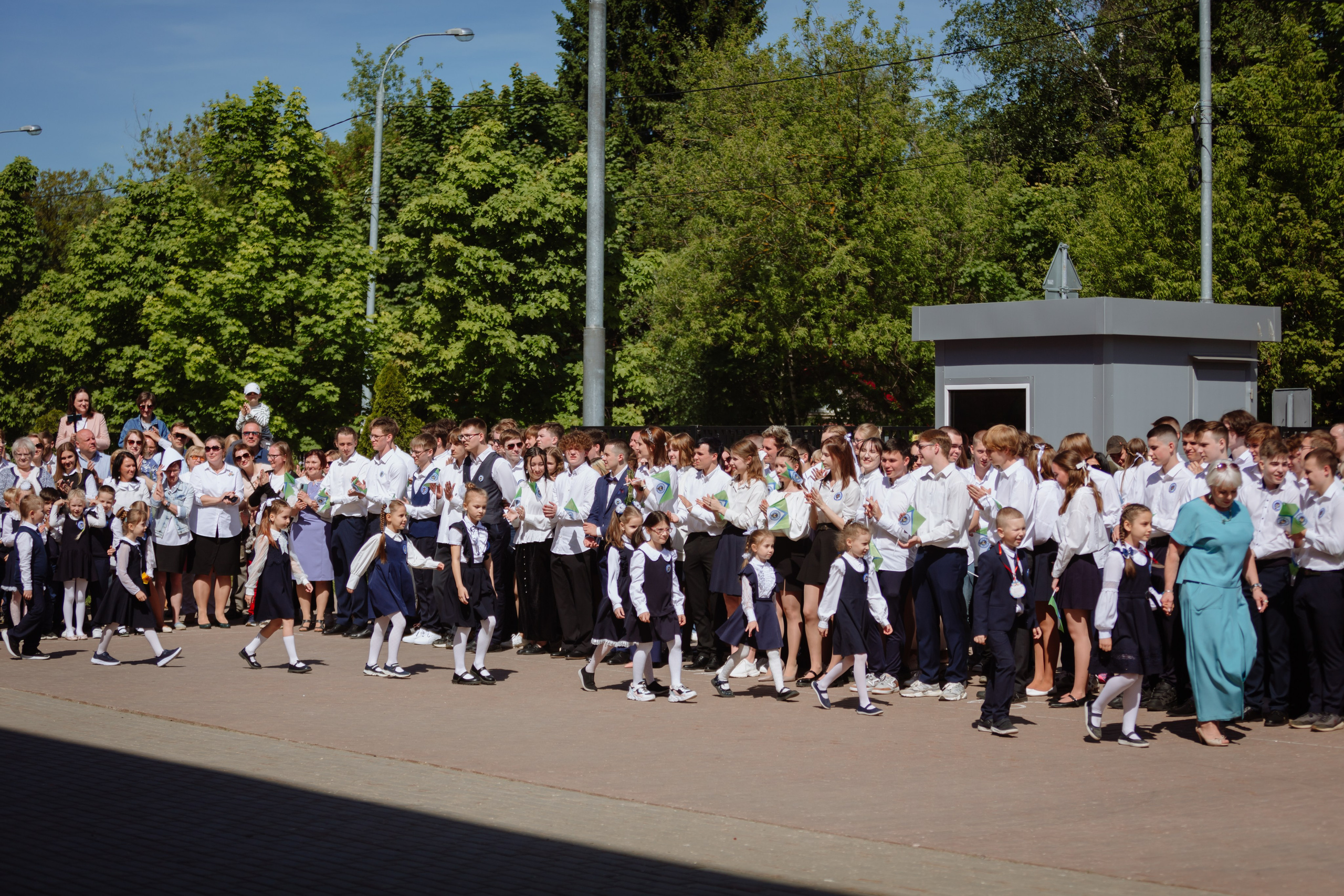 Последний звонок 2024 (2 часа фотосъемки). Профессиональный фотограф Надежда Антонова