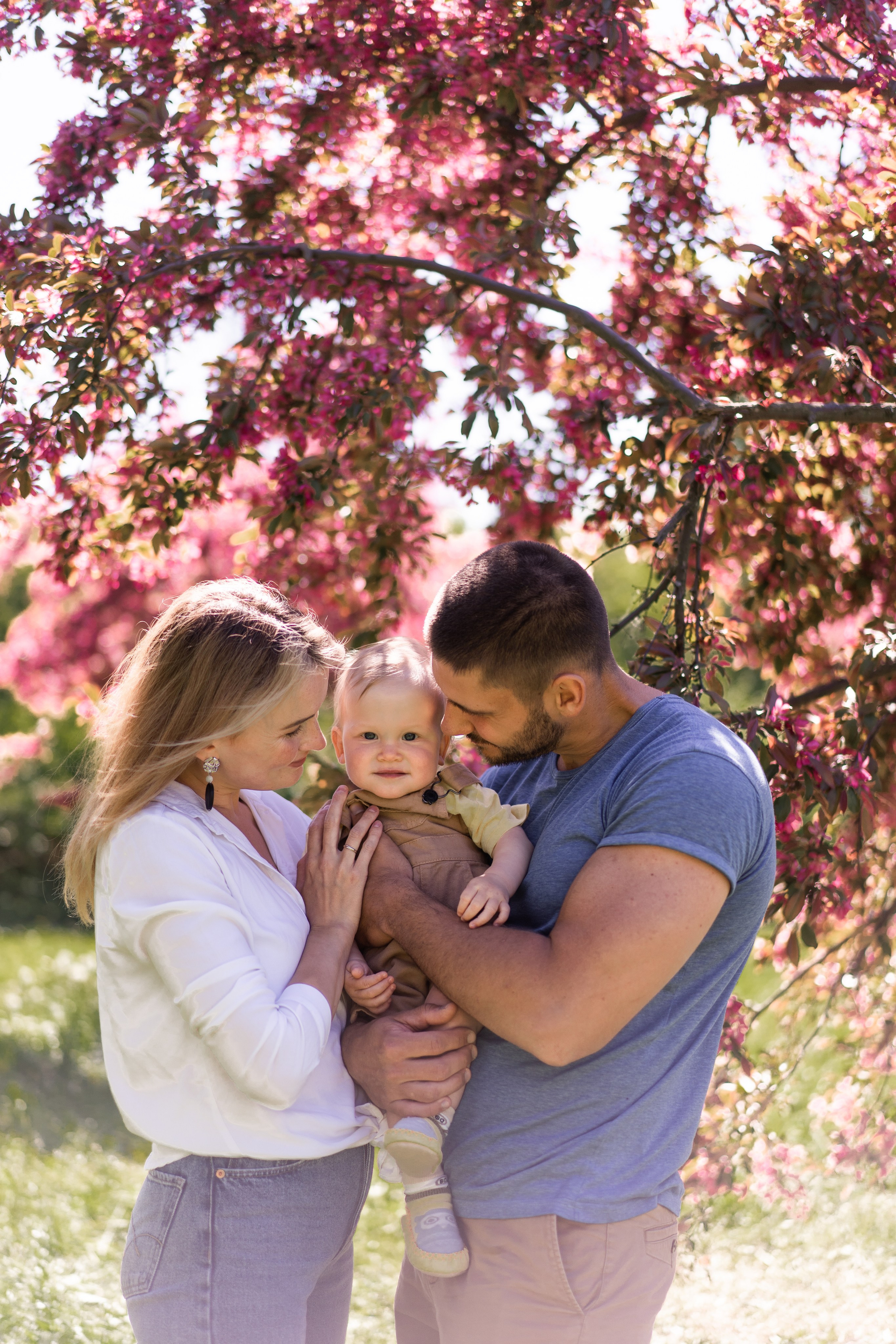 Прогулка в яблоневом саду. Семейный и детский фотограф в Санкт-Петербурге Дарина Герчиу