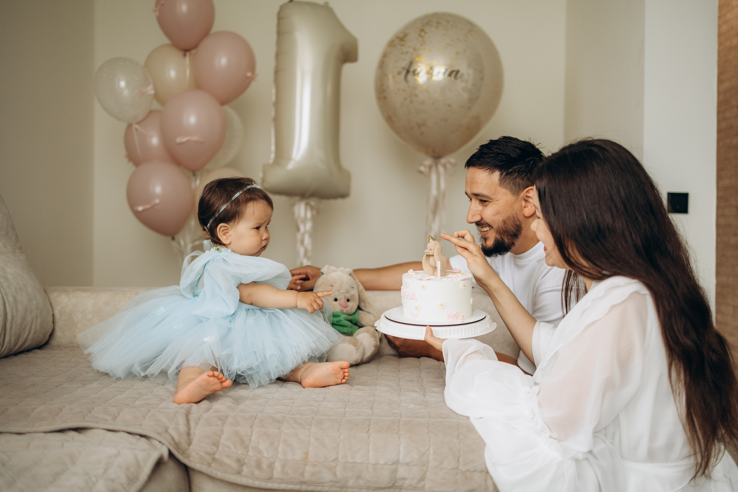 Айяне 1 годик. Семейный фотограф новорожденных УФА Гульнара Зиновьева