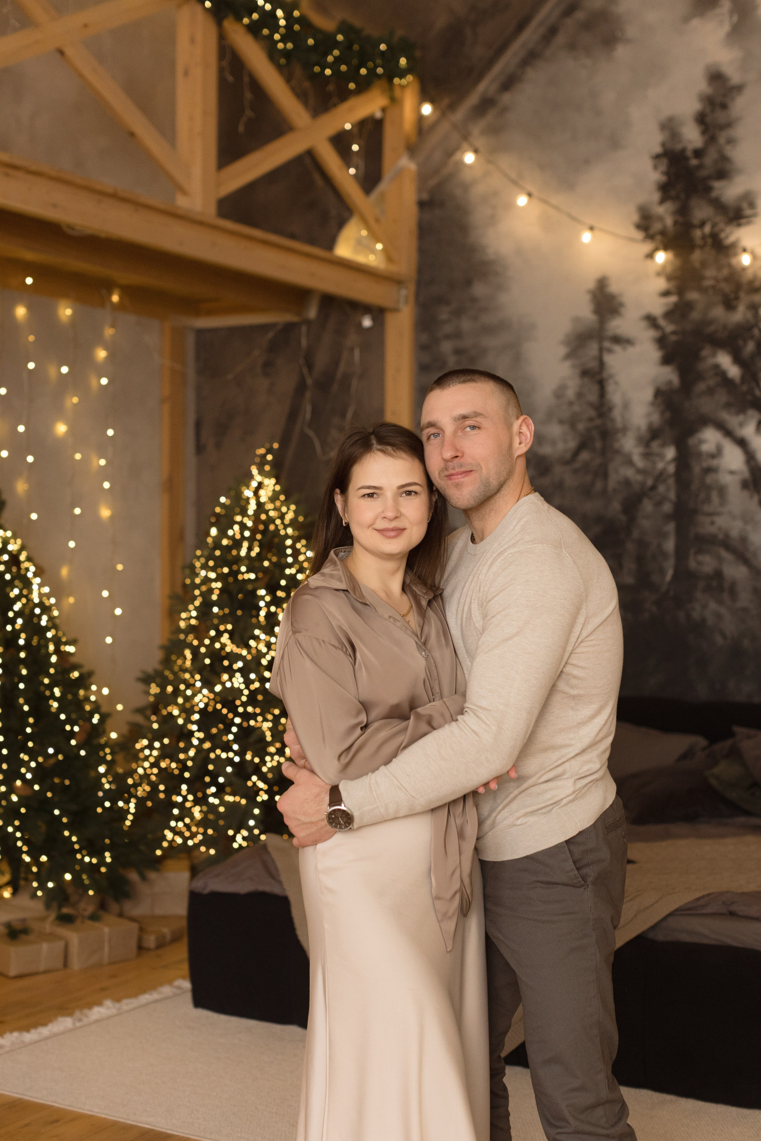 Новогодняя съемка в Мун (зал Семейный). Фотограф беременности и новорожденных в Красноярске Вета Ланская