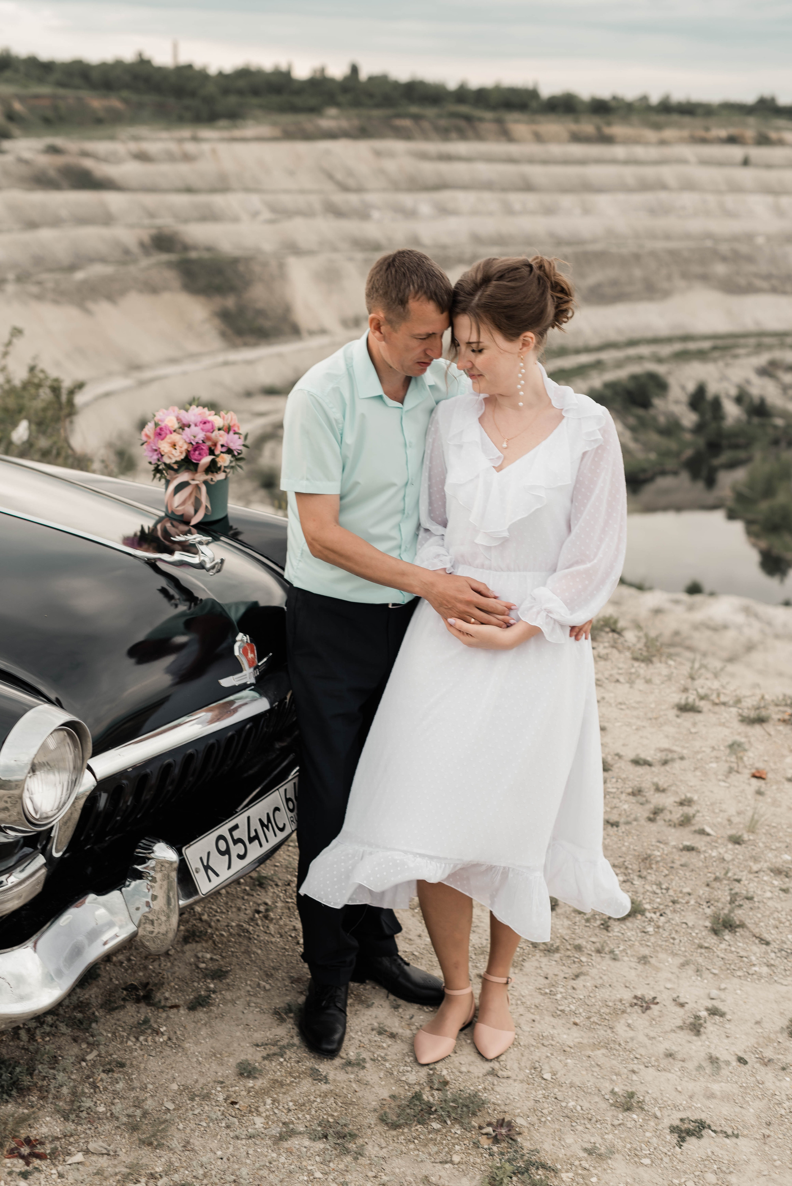 Sergey & Elena. Доброго времени суток! Меня зовут Куличкова Юлия — я фотограф Ваших эм