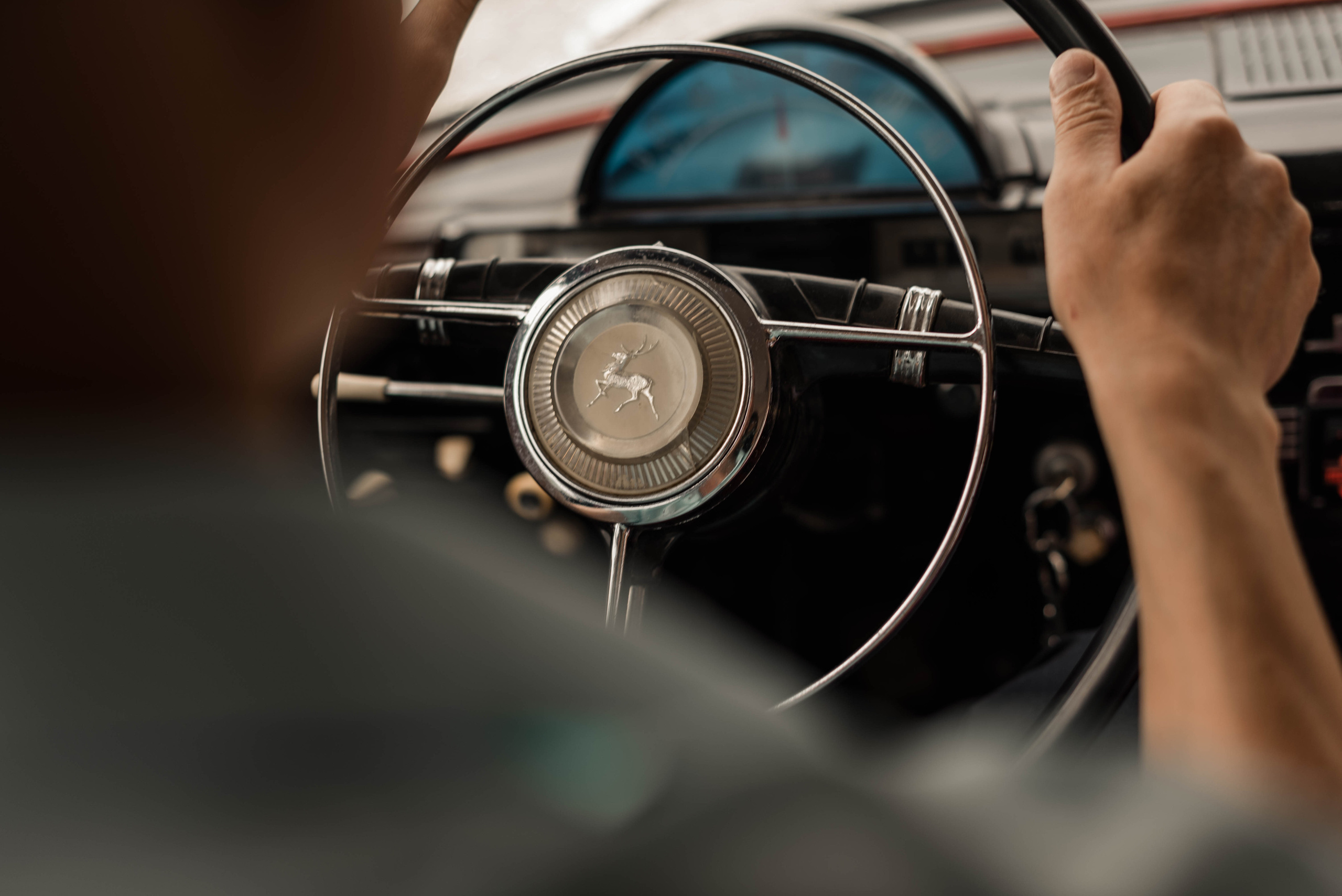 Sergey & Elena. Доброго времени суток! Меня зовут Куличкова Юлия — я фотограф Ваших эм