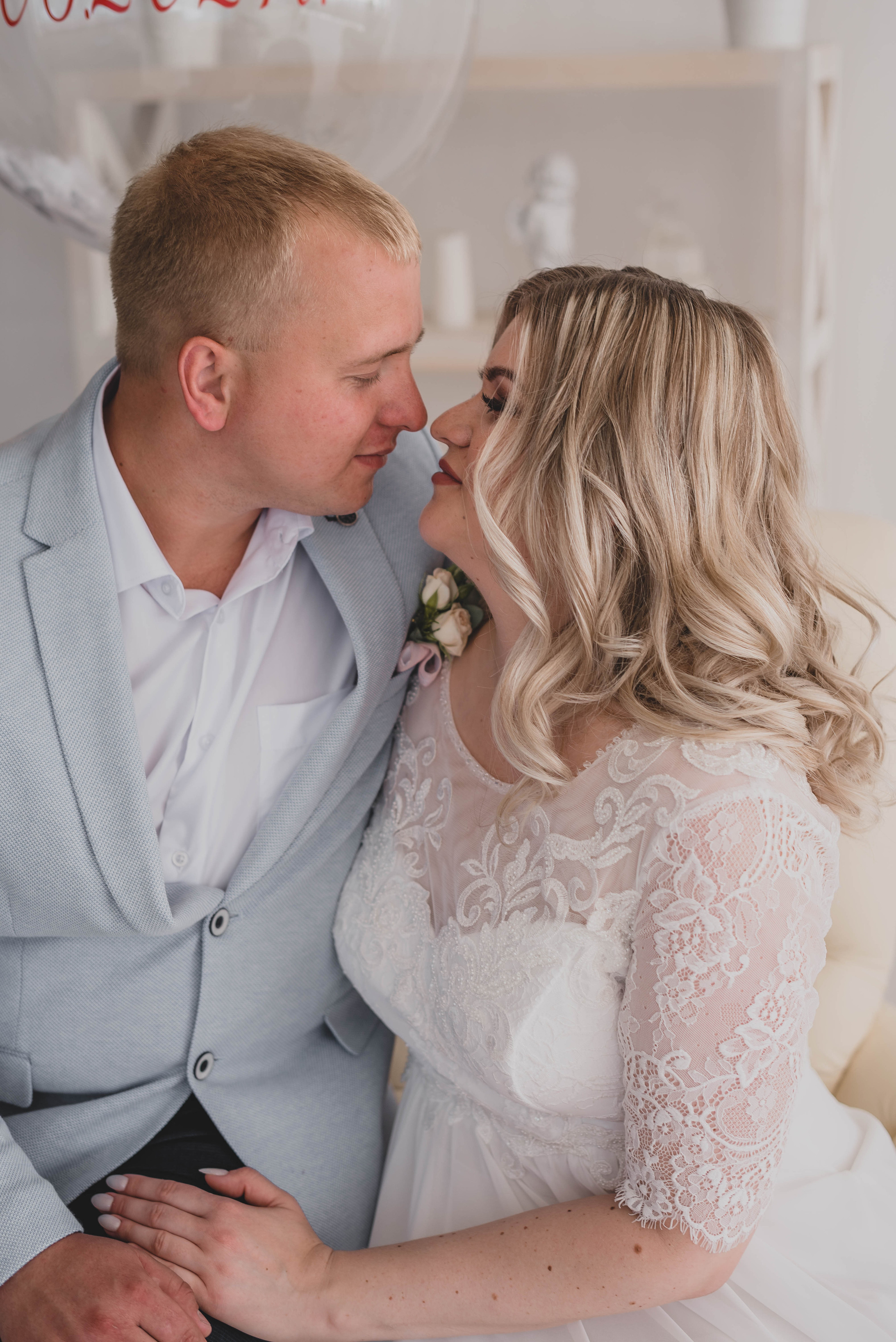 Victor & Yuliya. Доброго времени суток! Меня зовут Куличкова Юлия — я фотограф Ваших эм